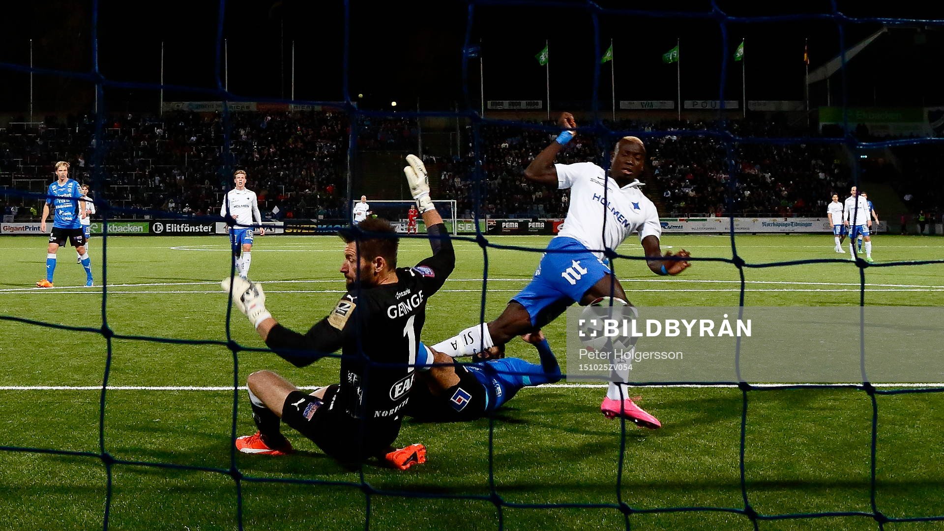Mål 3-0 av Norrköpings Alhaji Kamara förbi Halmstads