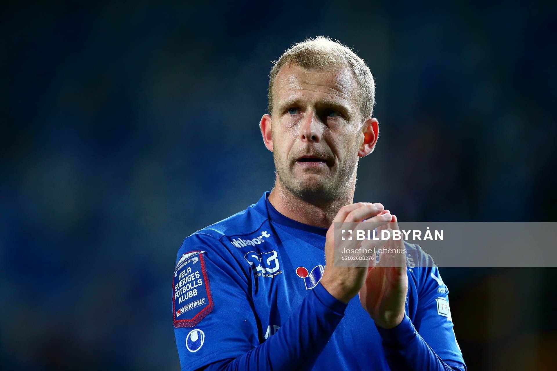 Åtvidabergs Kristian Bergström tackar supportrarna
