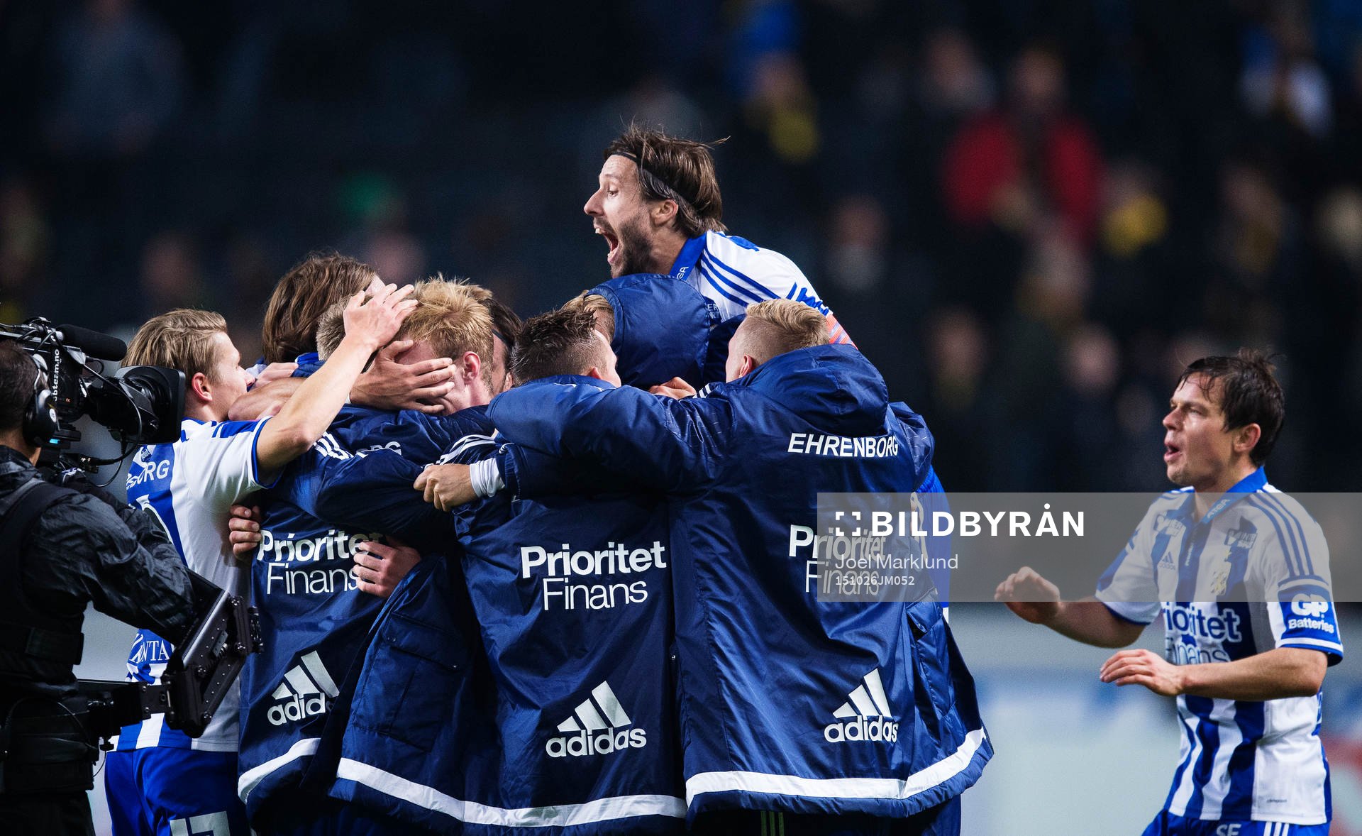 IFK Göteborgs spelare jublar
