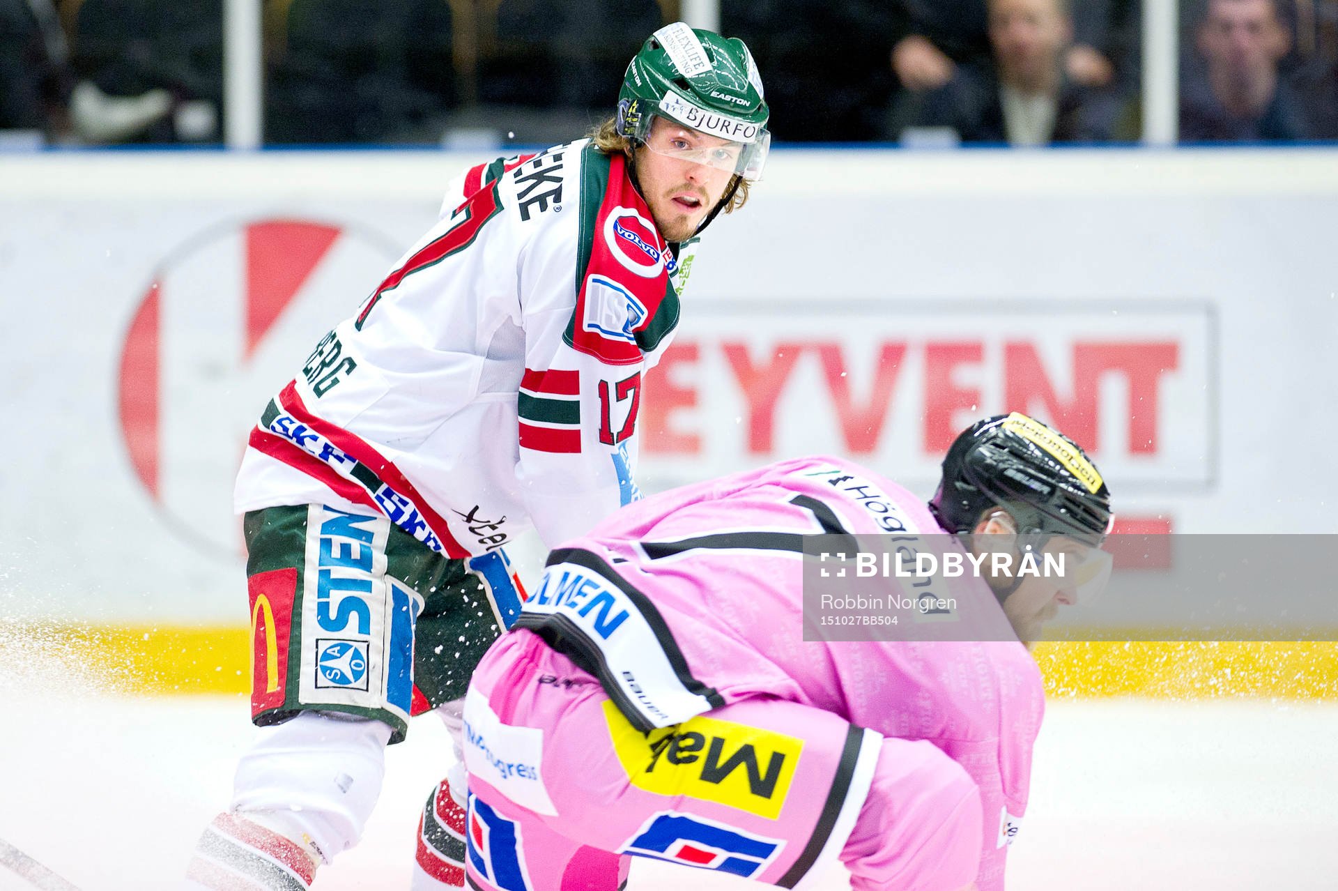 Frölundas Sebastian Stålberg och Modos Nichlas Torp
