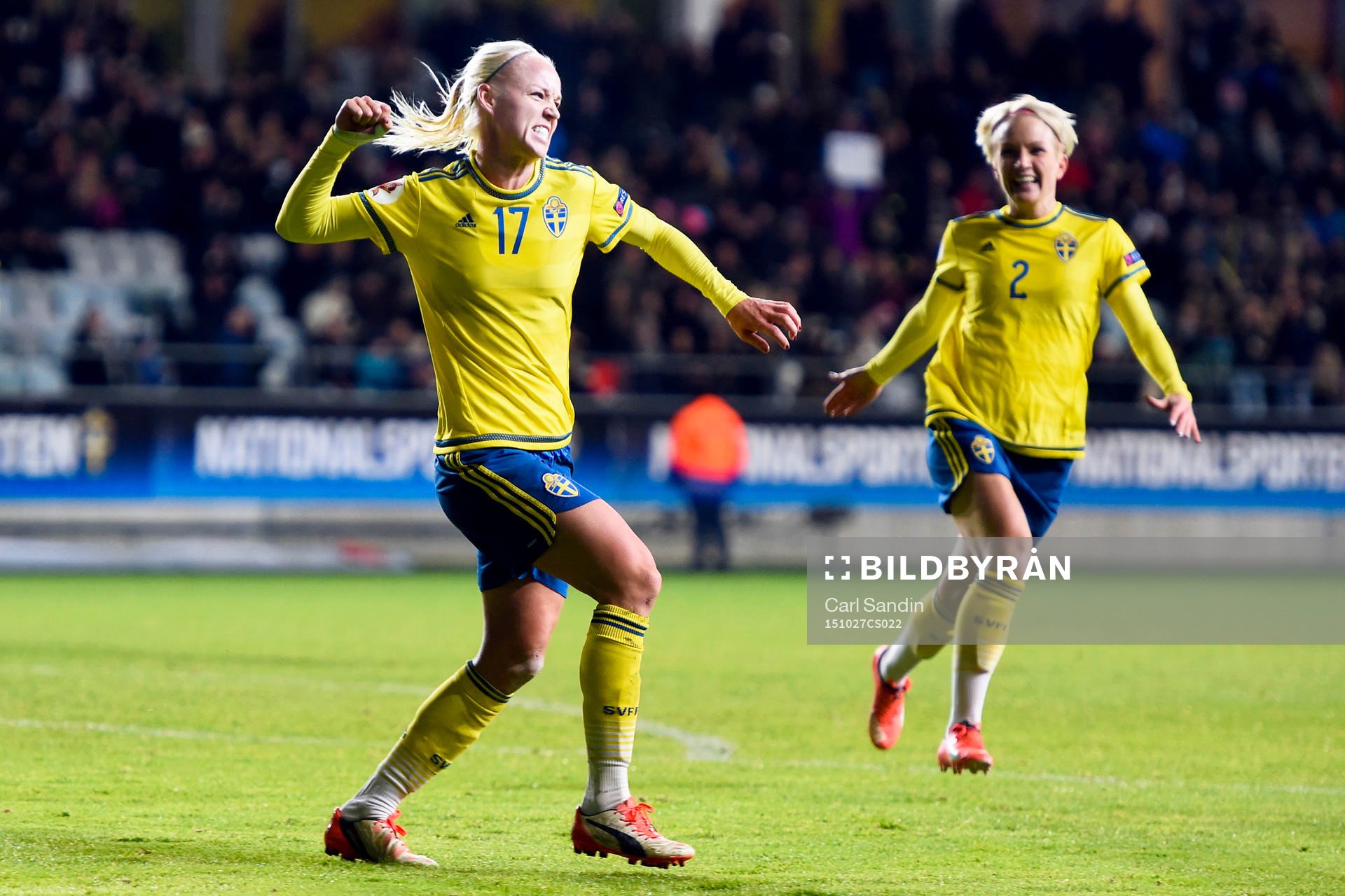 Sveriges Caroline Seger jublar