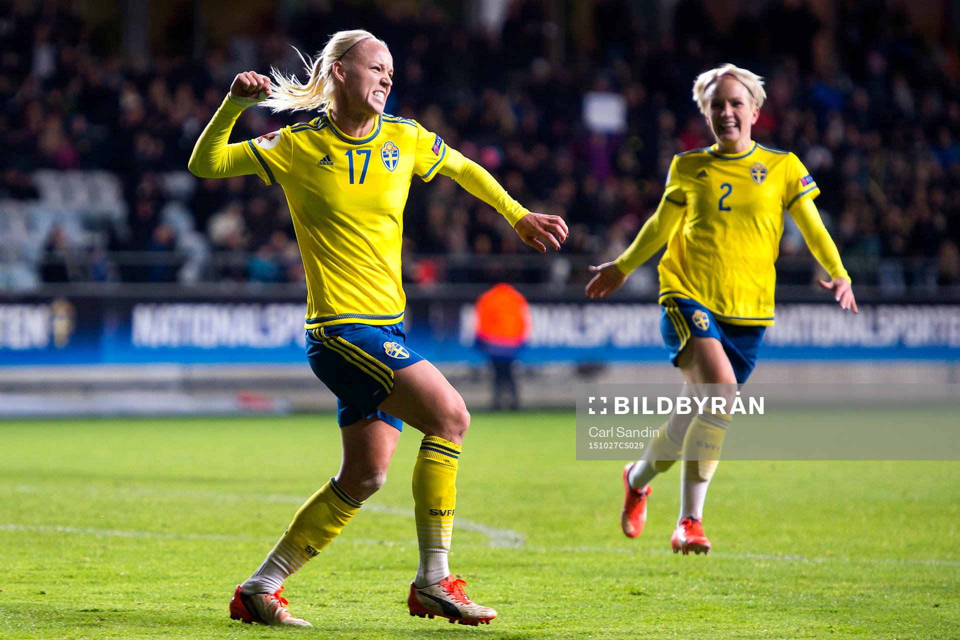 Sveriges Caroline Seger jublar