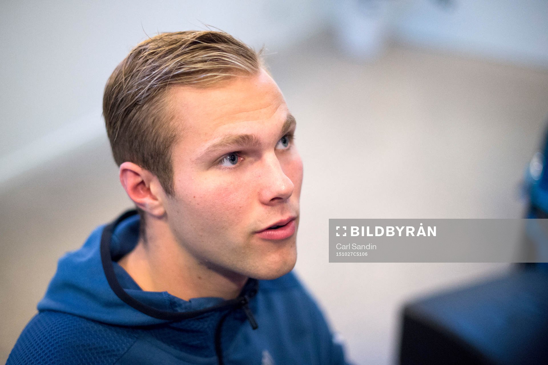IFK Göteborgs Gustav Engvall blir intervjuad