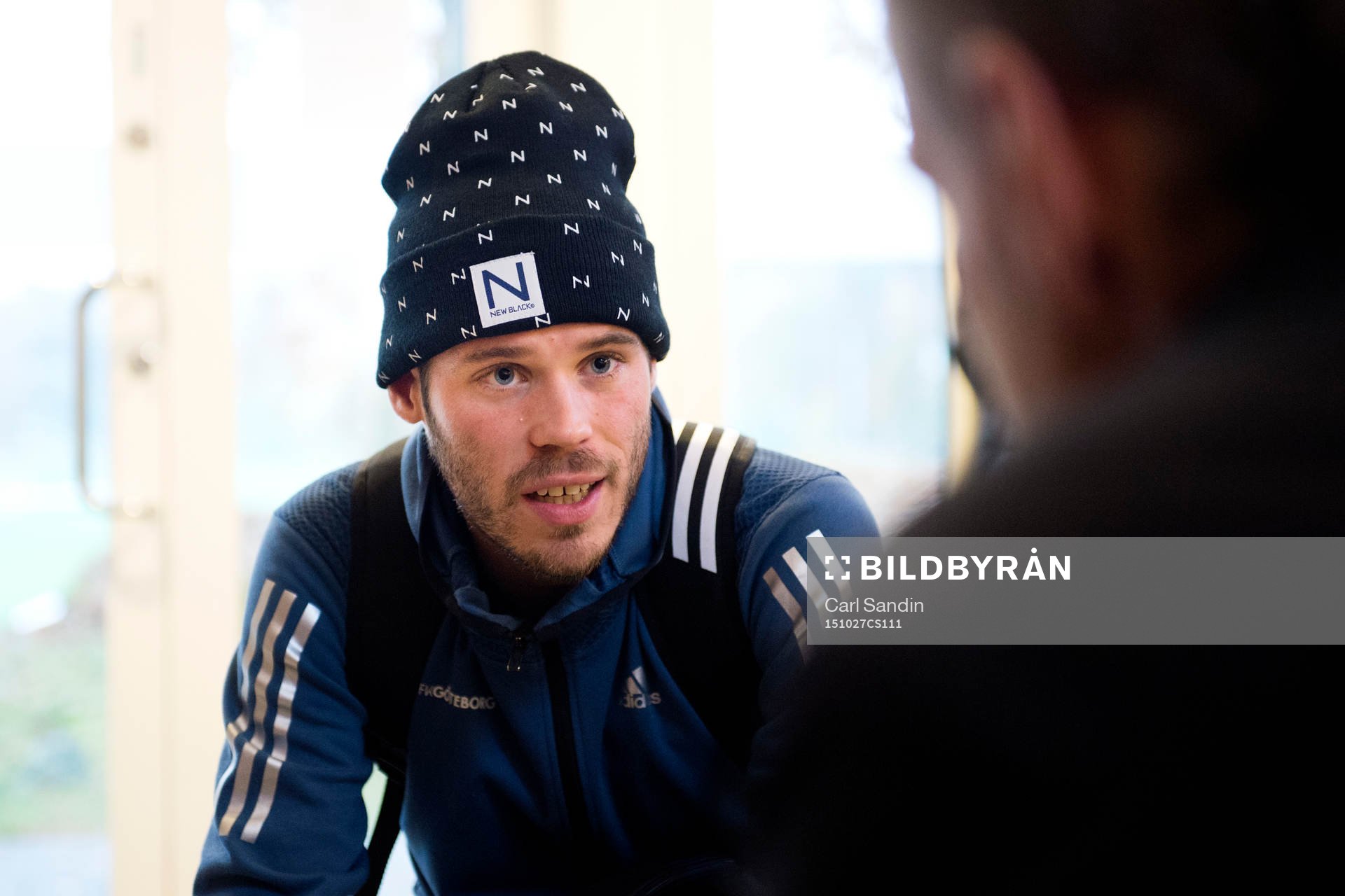 IFK Göteborgs Emil Salomonsson blir intervjuad