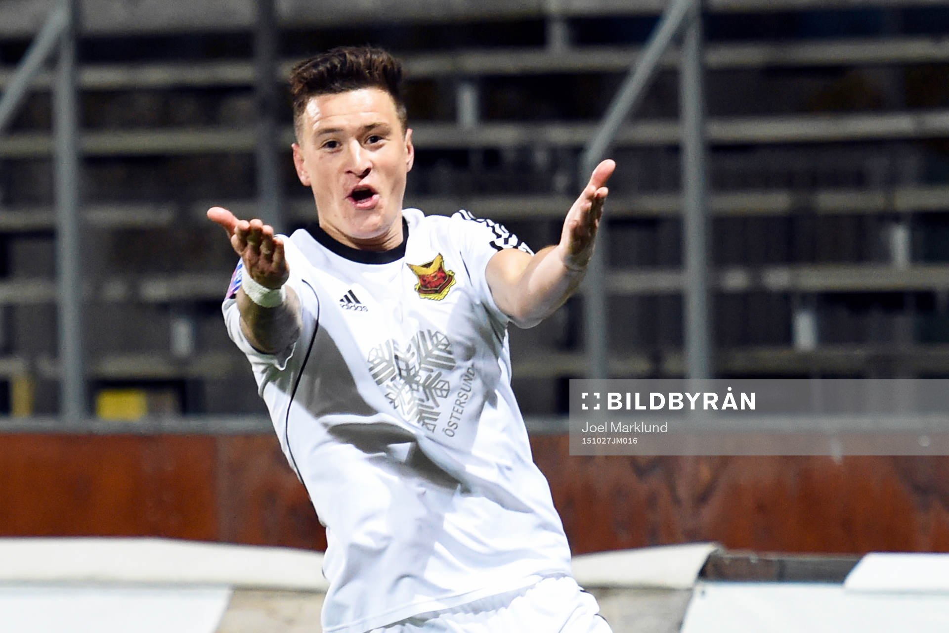 Östersunds Jamie Hopcutt jublar