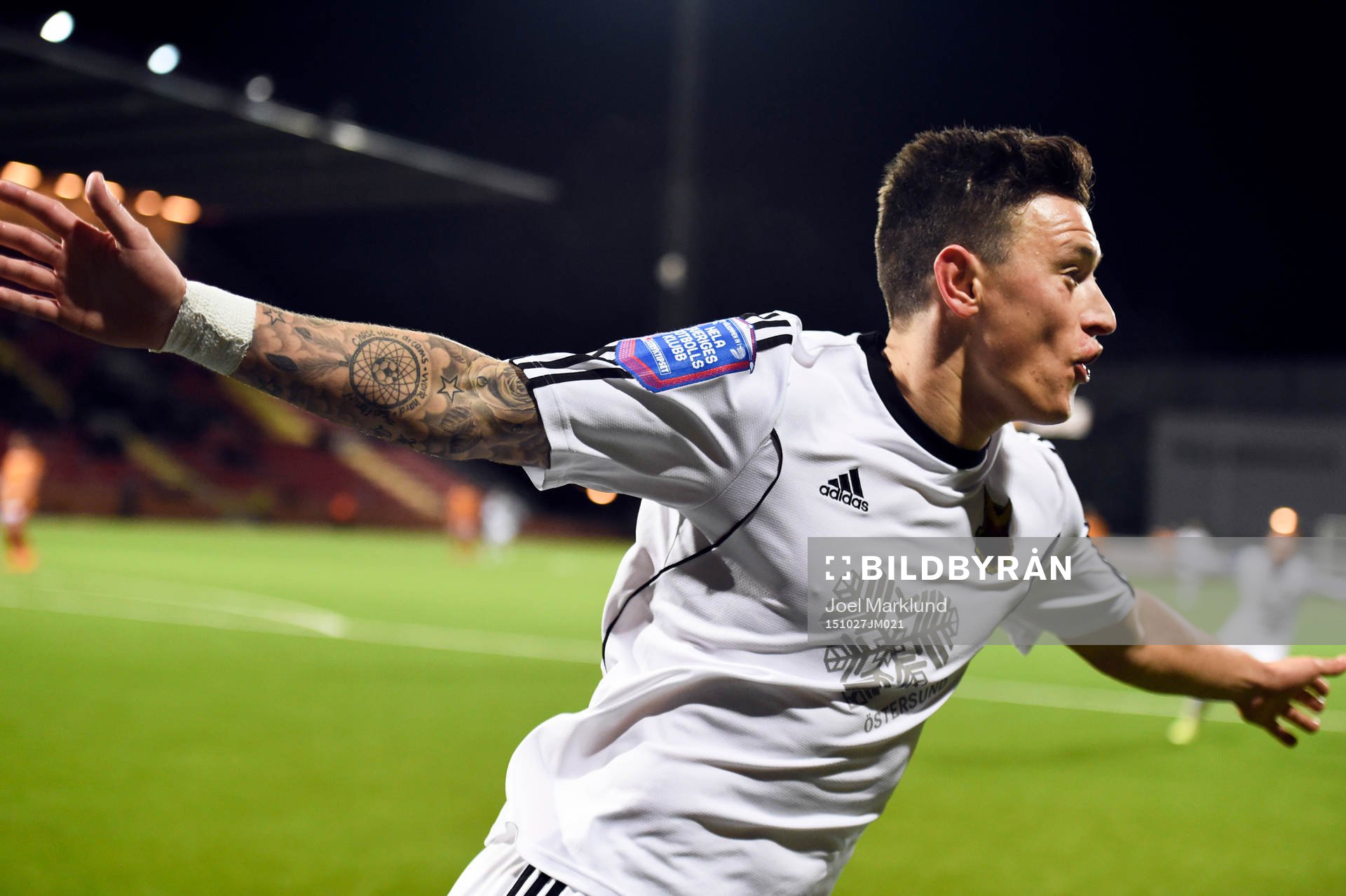 Östersunds Jamie Hopcutt jublar