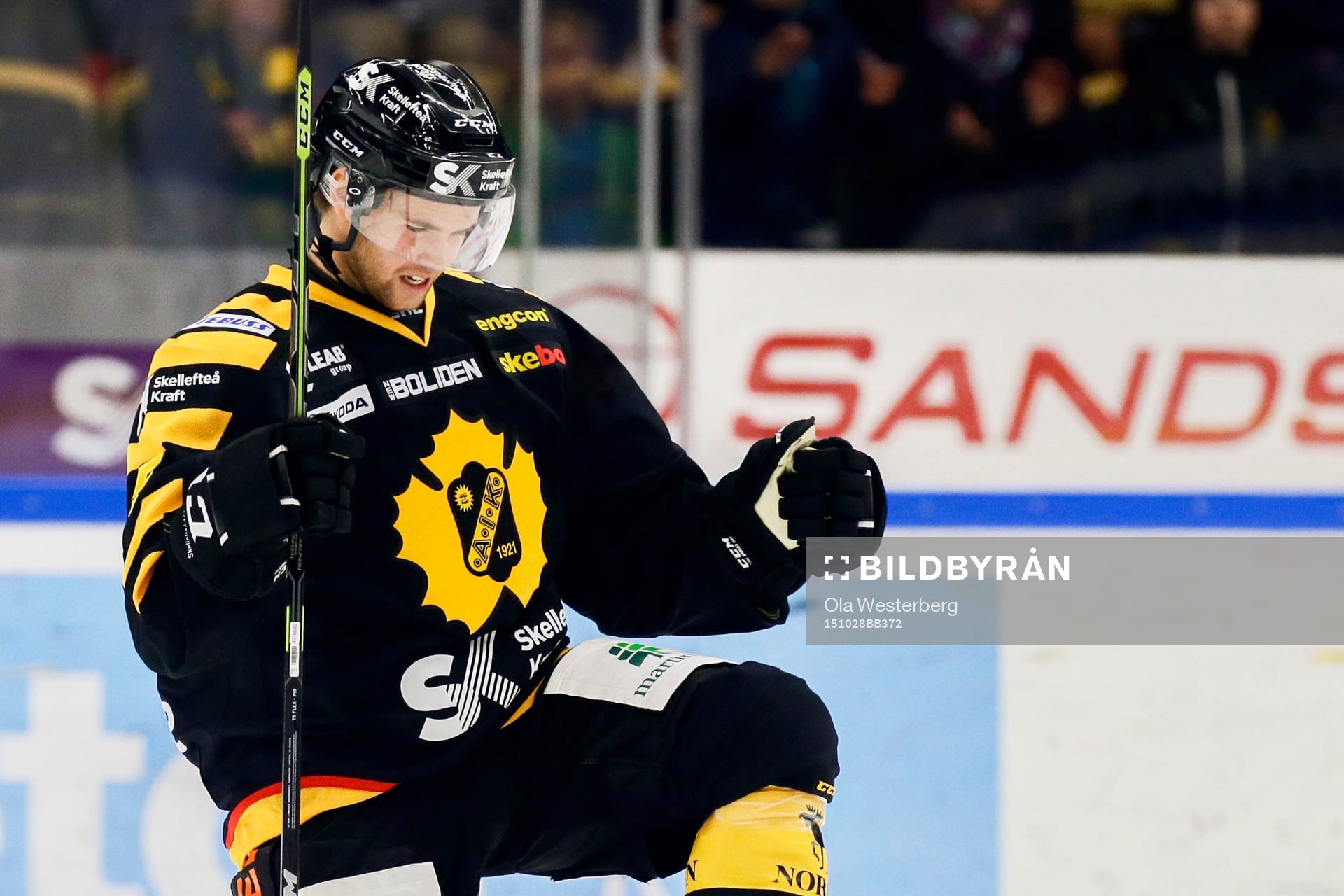 Skellefteås Anton Öhman jublar