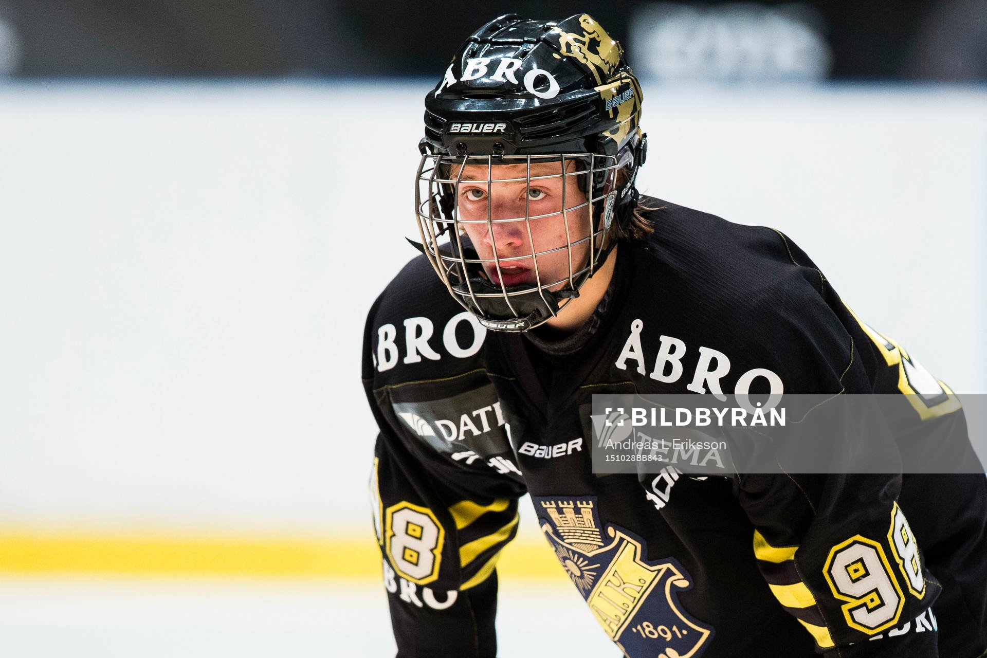 s Jesper Bratt