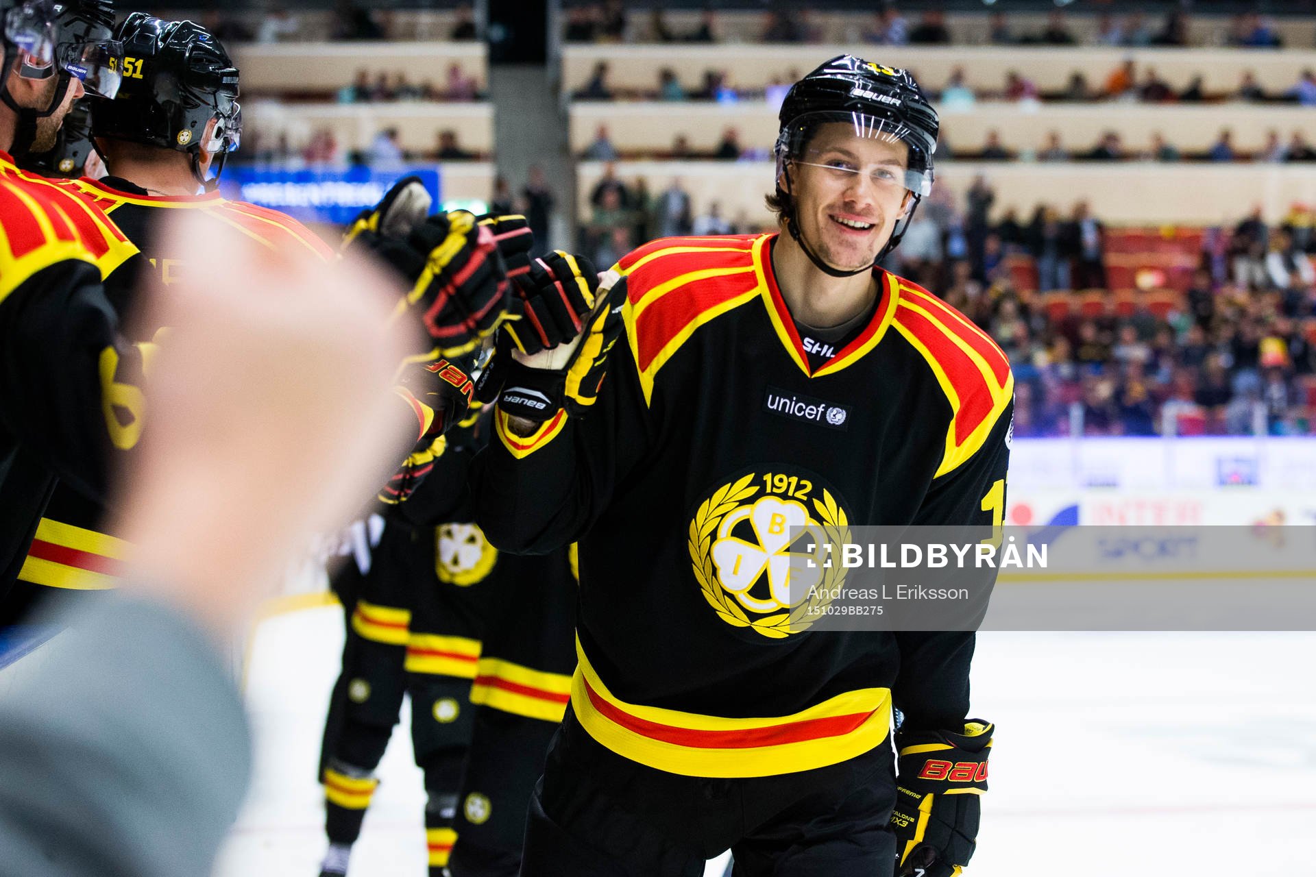 Brynäs Sondre Olden jublar