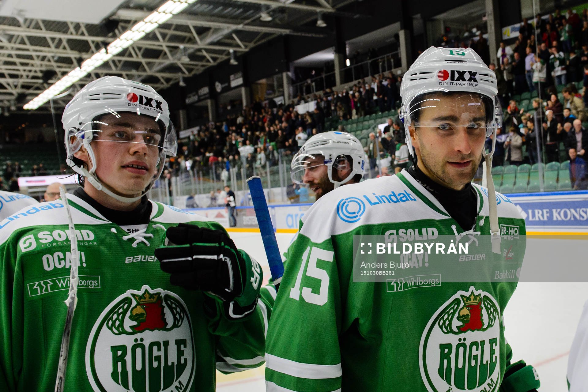 Rögles Filip Karlsson och Dominik Granak jublar