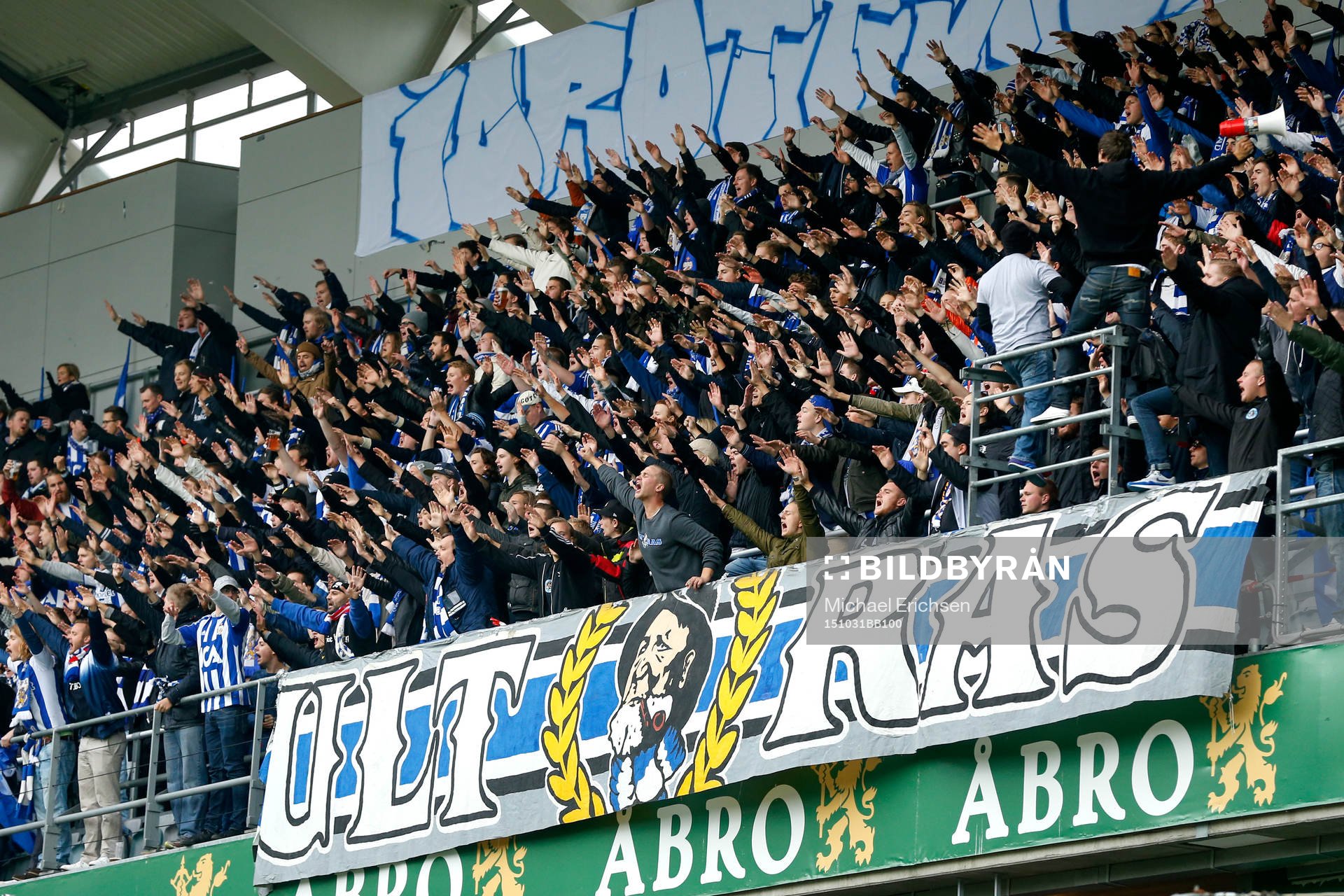 IFK Göteborgs supportrar innan fotbollsmatchen i