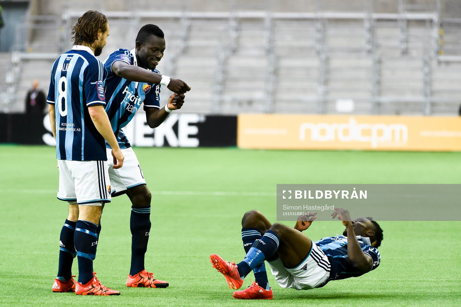 Djurgårdens Kevin Walker, Omar Colley och Sam Johnson jublar efter 4-0 under fotbollsmatchen i Allsvenskan mellan Djurgården och GIF Sundsvall den 31 oktober 2015 i Stockholm. 