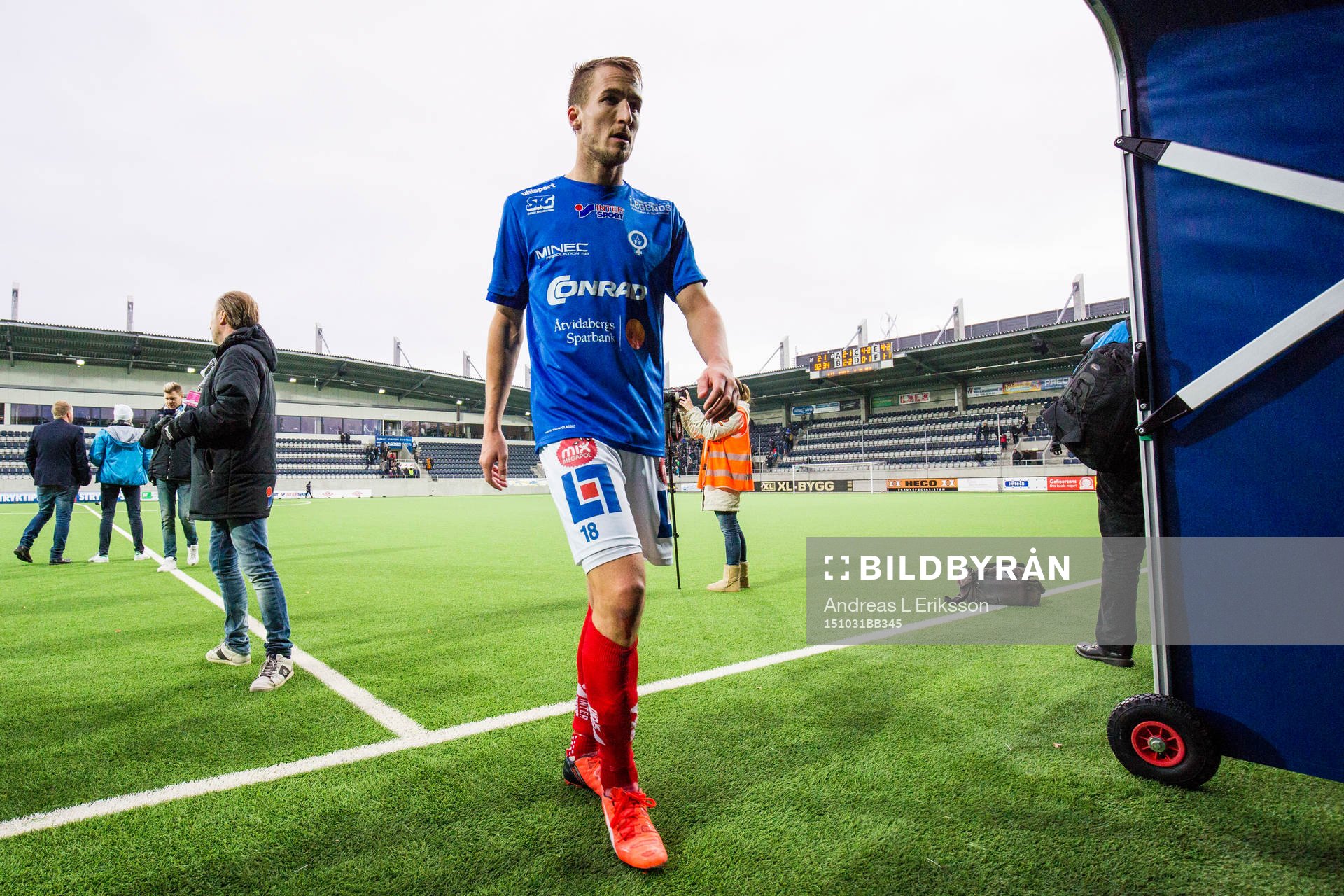 Åtvidabergs Tor Öyvind Hovda lämnar plan