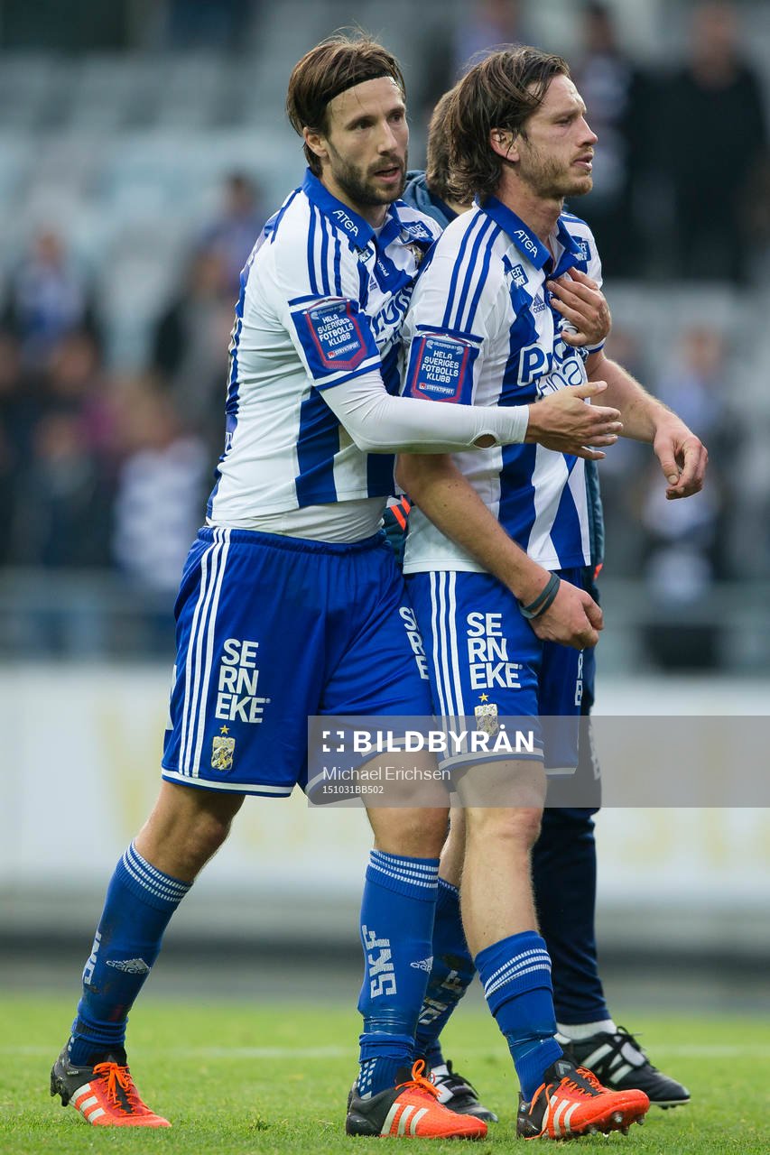 IFK Göteborgs Mattias Bjärsmyr och Gustav Svensson deppar