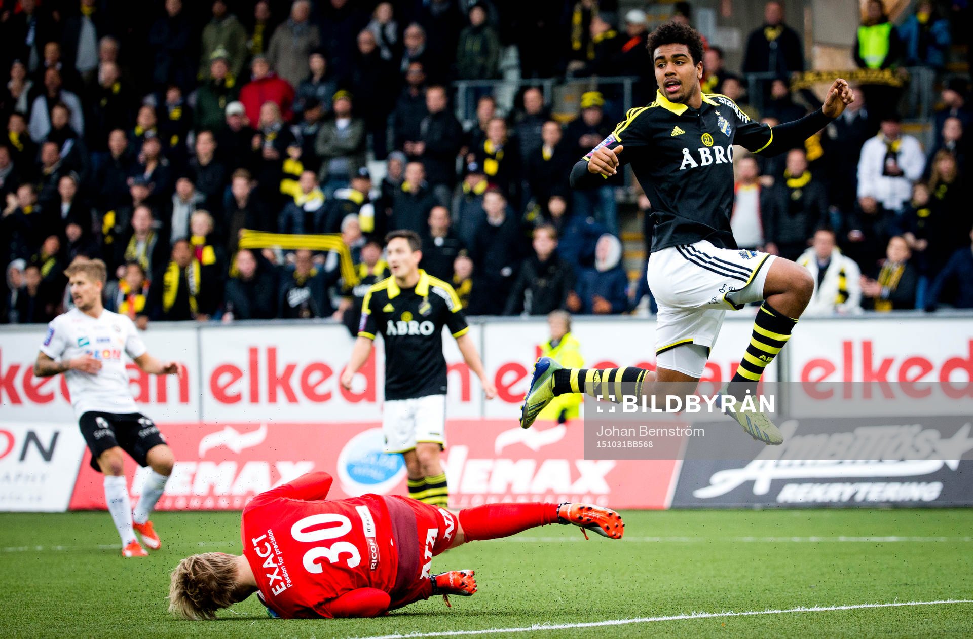 s Niclas Eliasson