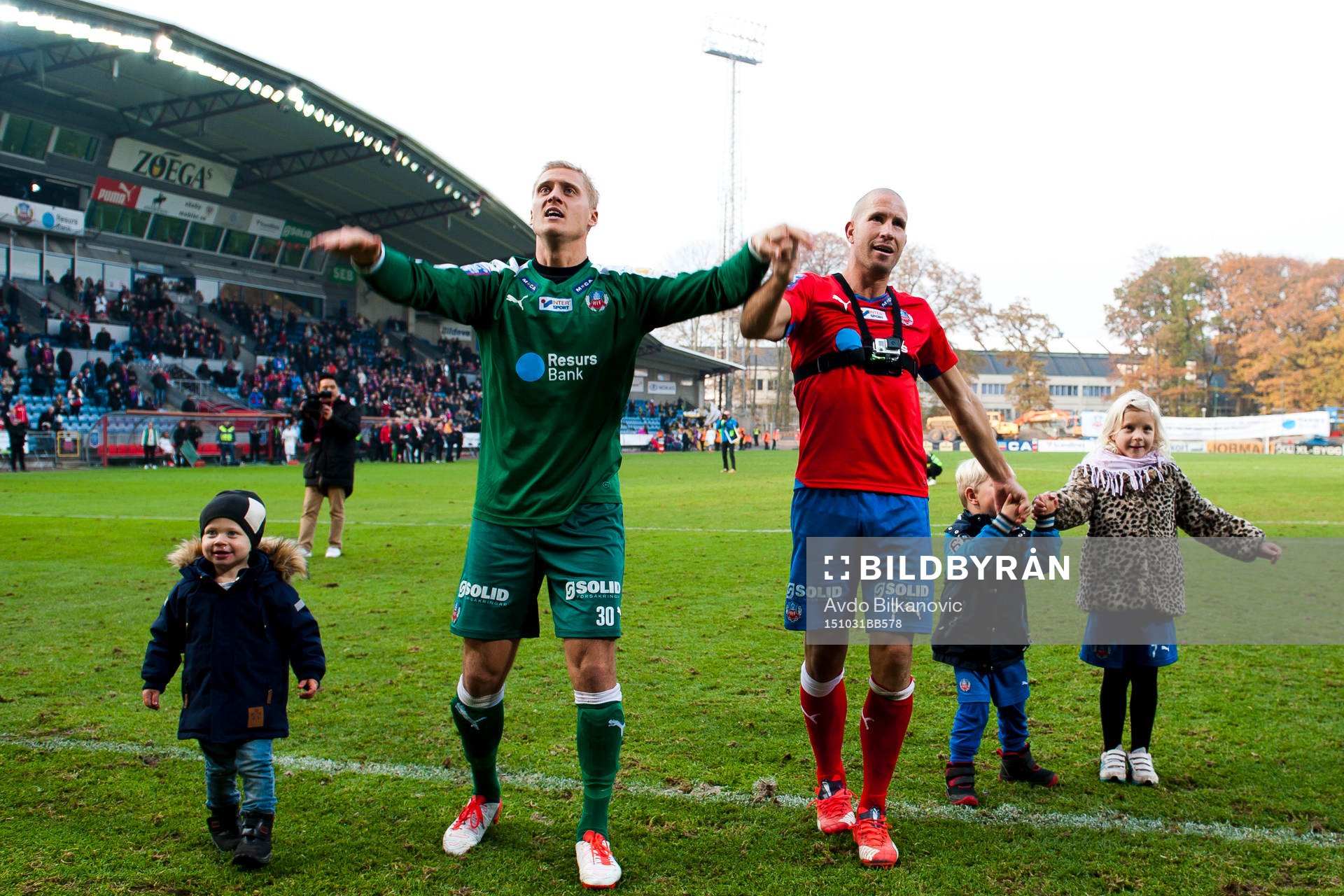Helsingborgs målvakt Pär Hansson och Mattias Lindström