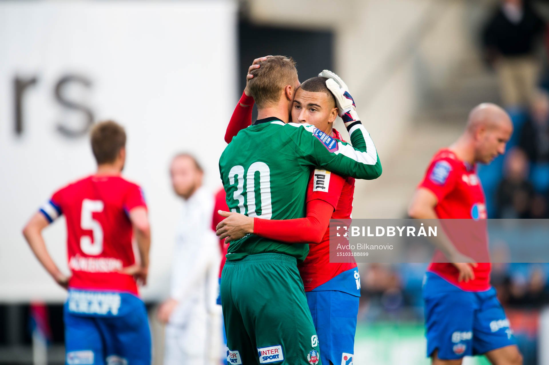Helsingborgs målvakt Pär Hansson och Jordan Larsson