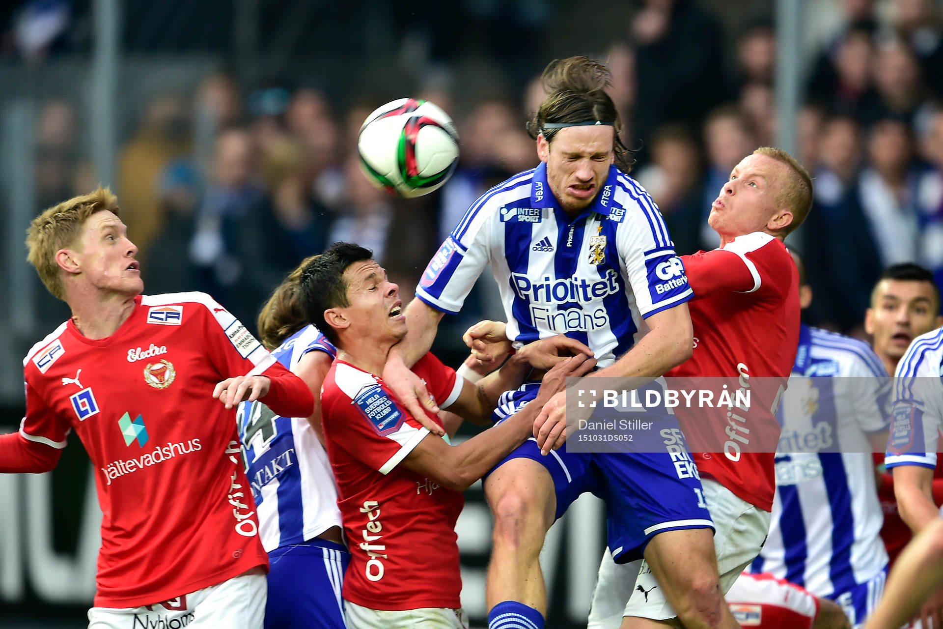 IFK Göteborgs Gustav Svensson i nickduell