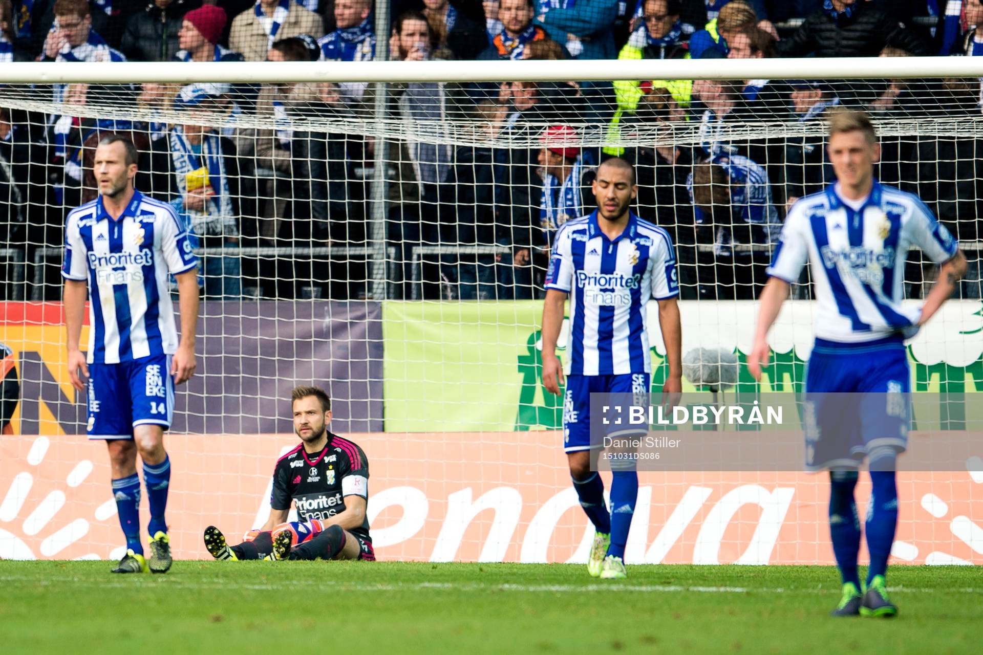 IFK Göteborgs målvakt John Alvbåge deppar