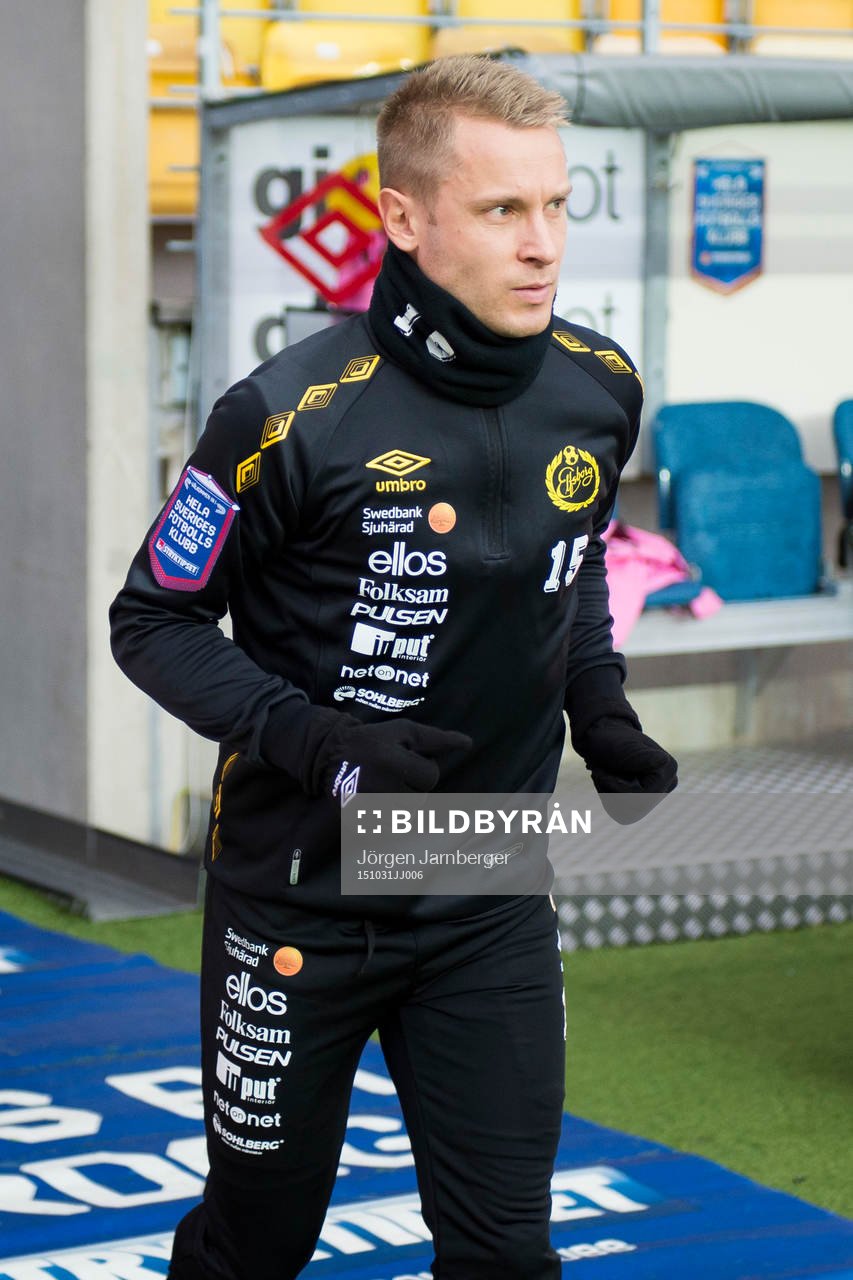 Elfsborgs Andreas Klarström kommer in till uppvärmningen