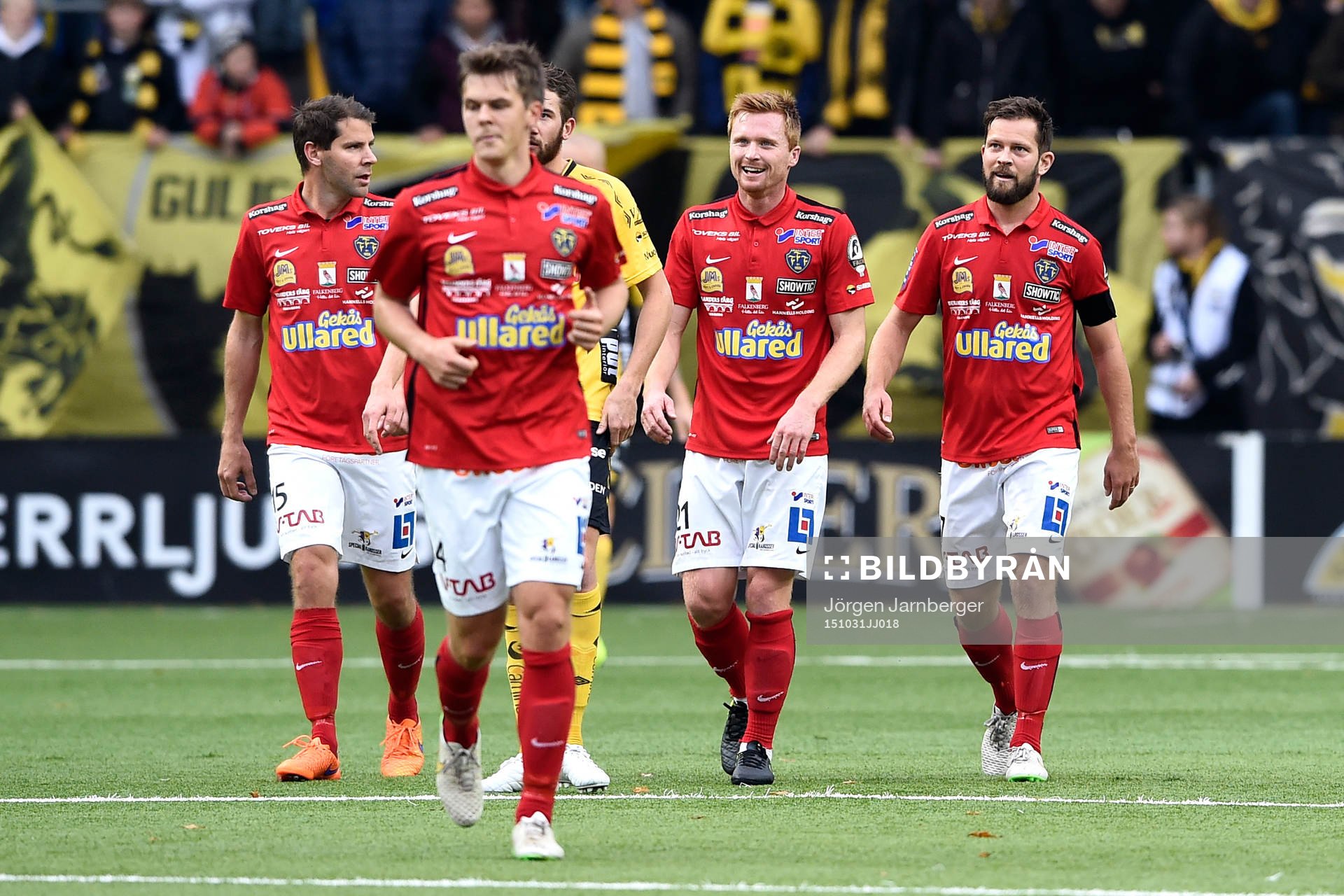 Falkenbergs David Svensson jublar