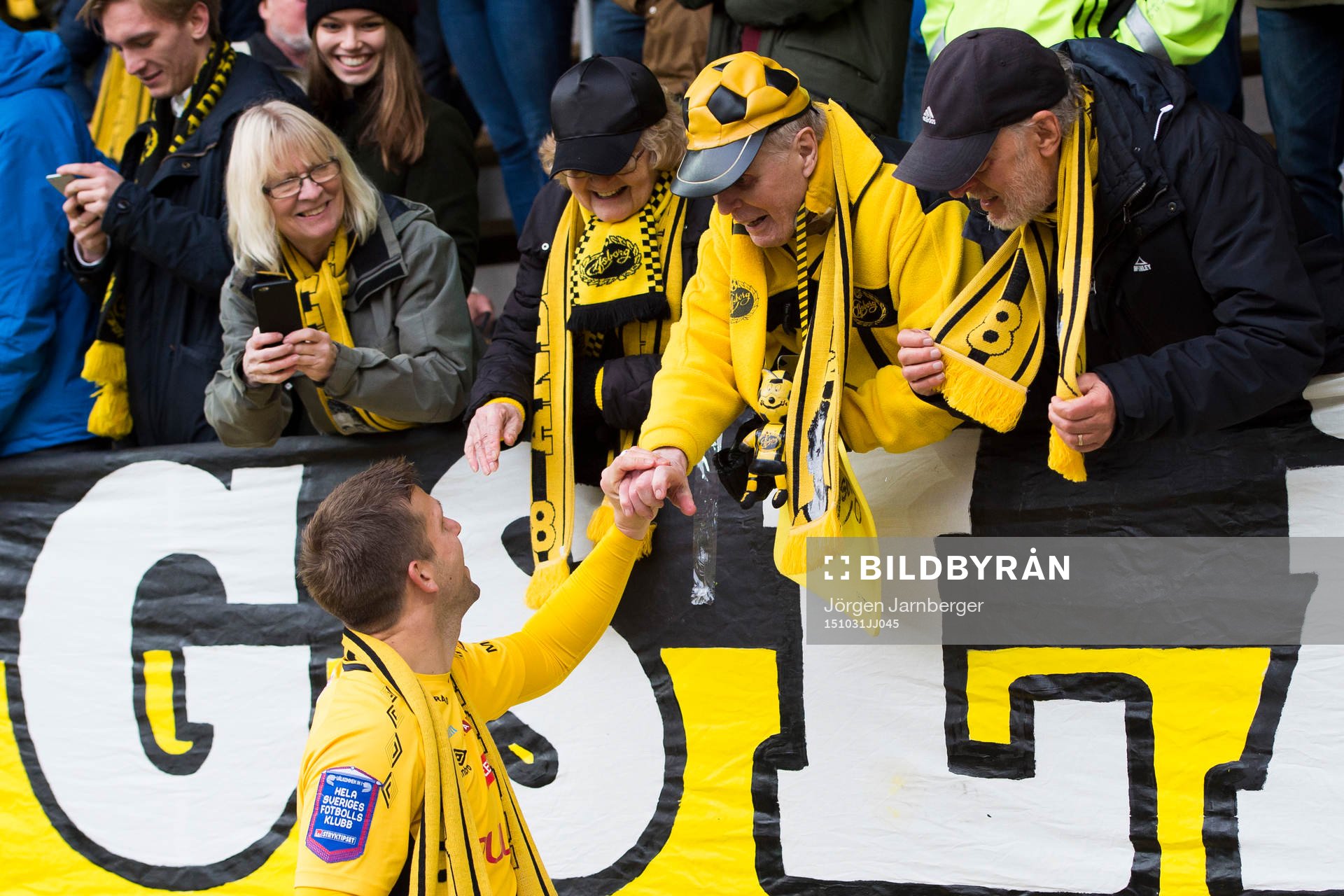 Elfsborgs Anders Svensson tackar publiken