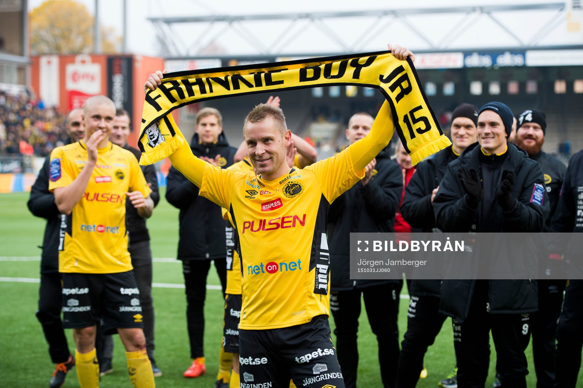 Elfsborgs Andreas Klarström tackar publiken