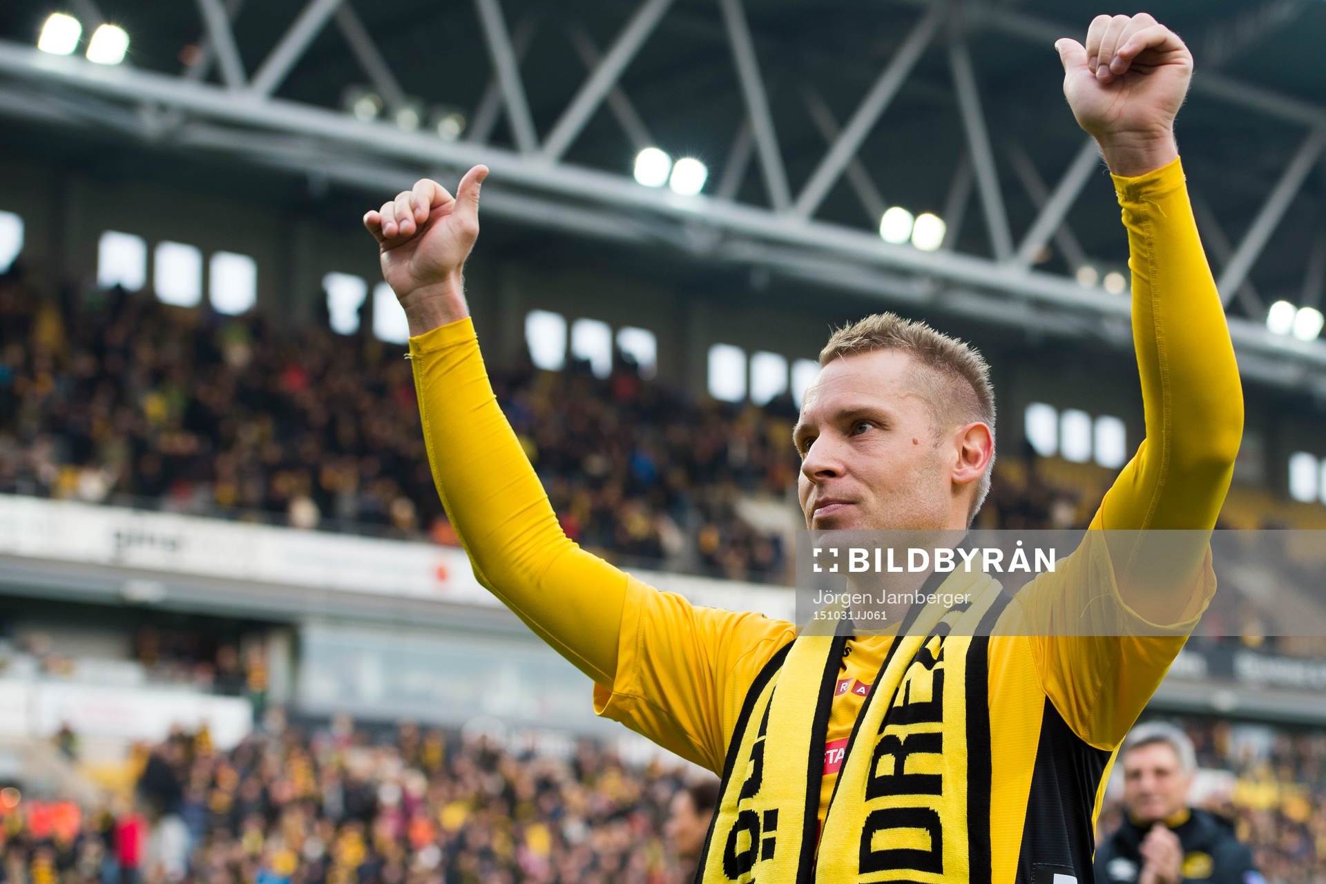 Elfsborgs Andreas Klarström tackar publiken