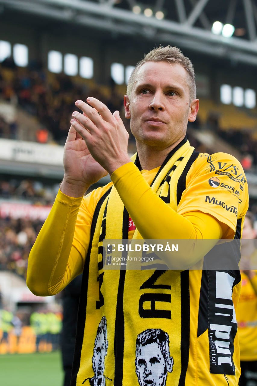 Elfsborgs Andreas Klarström tackar publiken