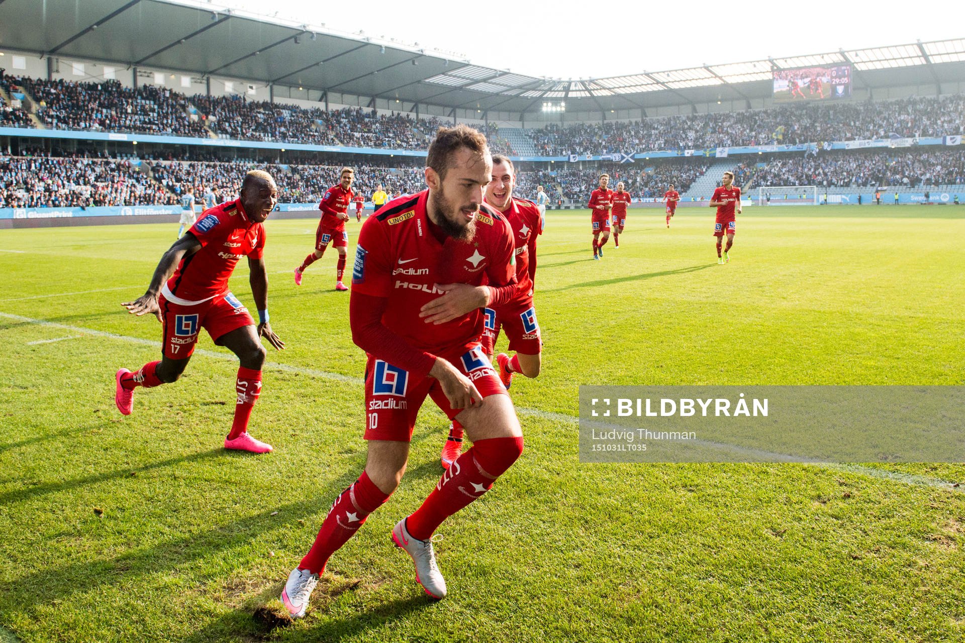 Norrköpings Alhaji Kamara (tv) och Nikola Tkalcic (th)