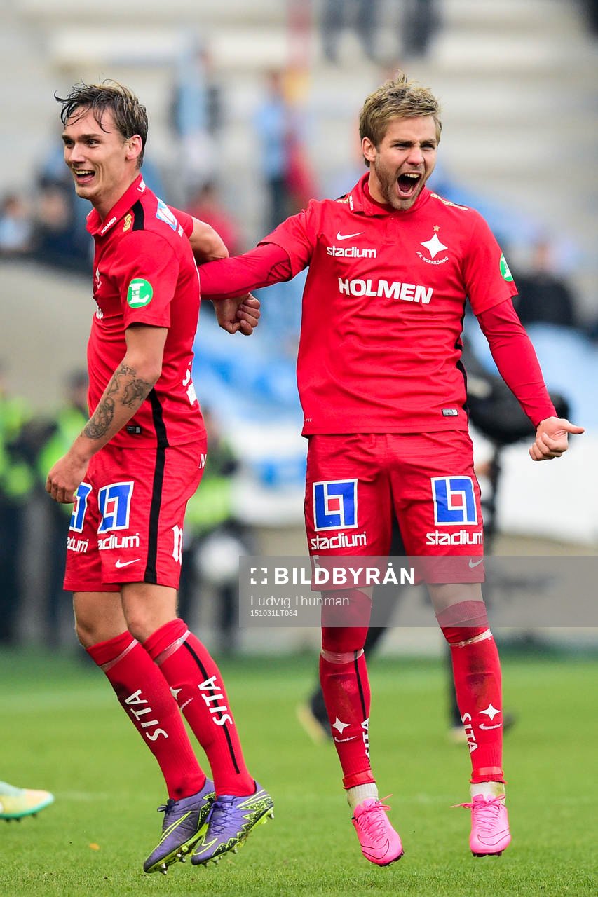 Norrköpings Christoffer Nyman (th) jublar