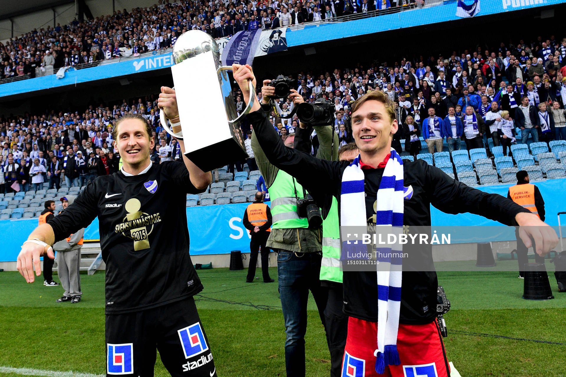 Norrköpings målvakt David Mitov Nilsson (tv) med Lennart