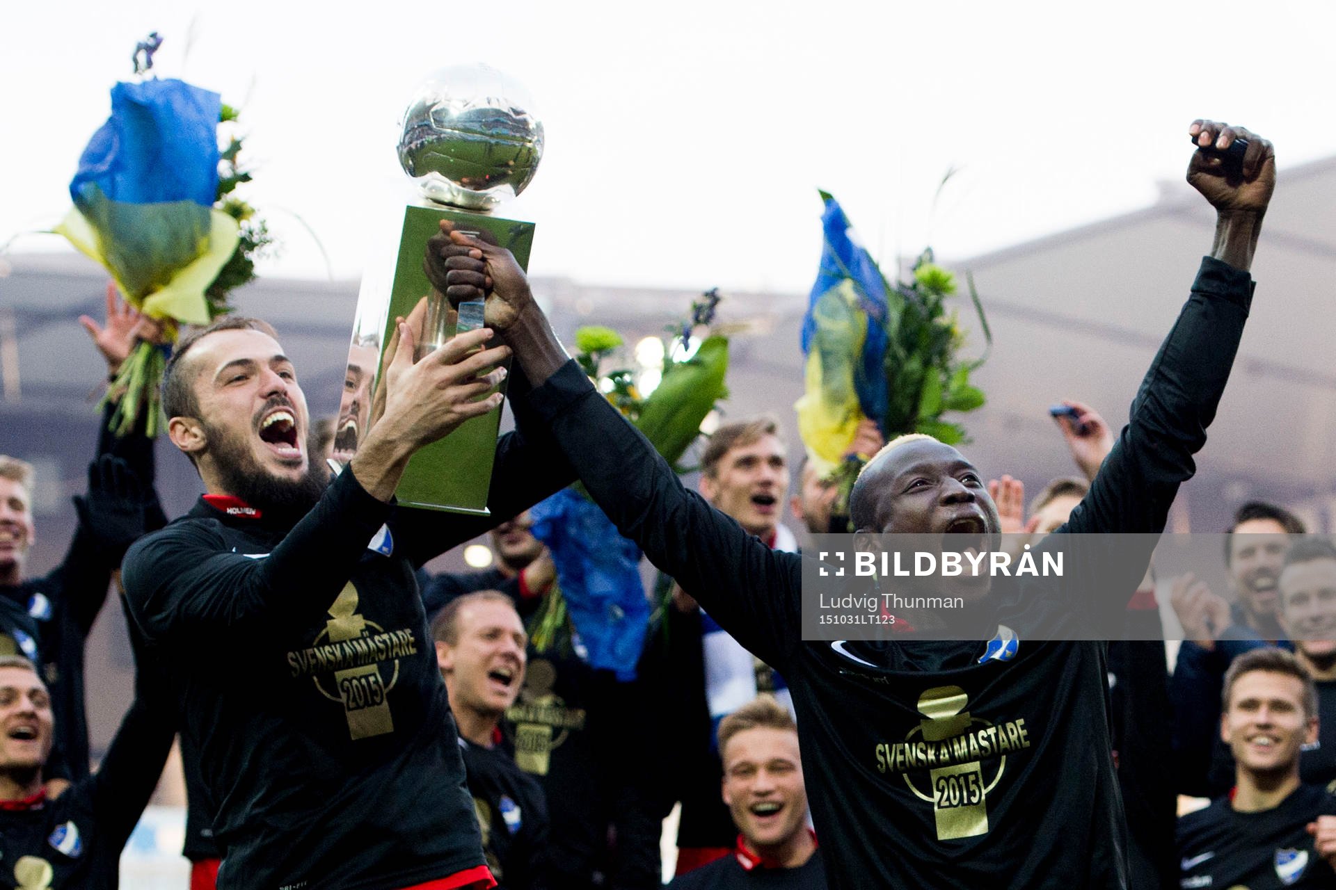 Norrköpings Emir Kujovic och Alhaji Kamara jublar med