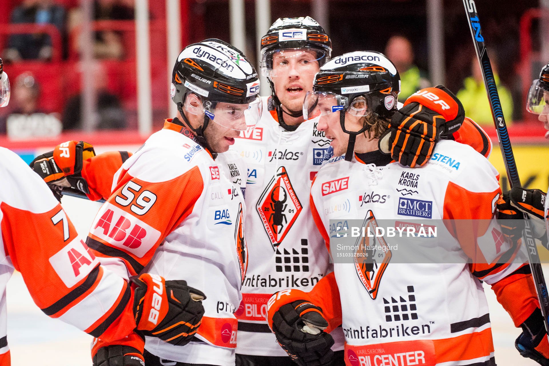 Karlskronas Julien Brouillette och Jesper Olofsson jublar