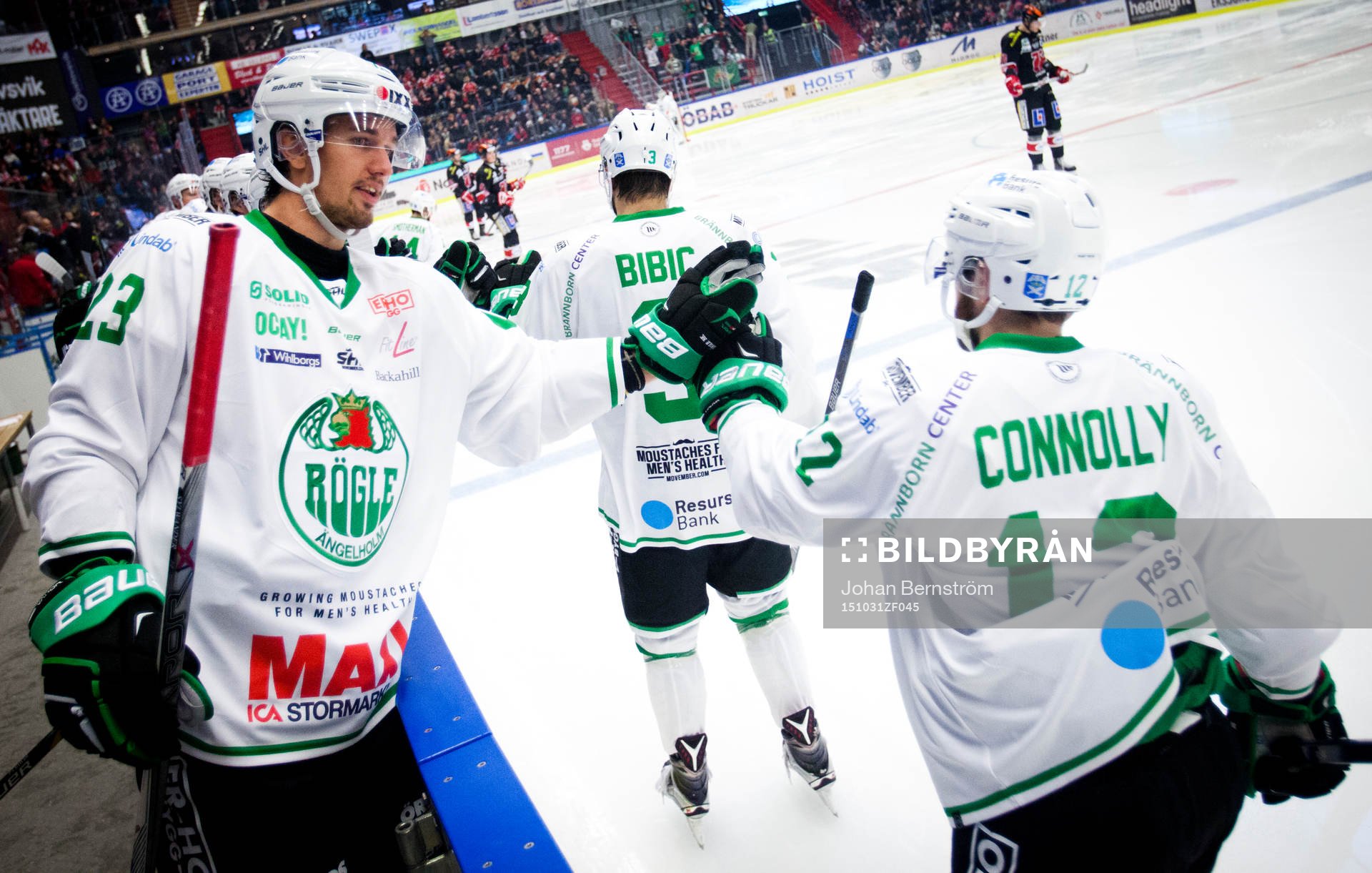Rögles Jack Connolly  jublar vid 1-2