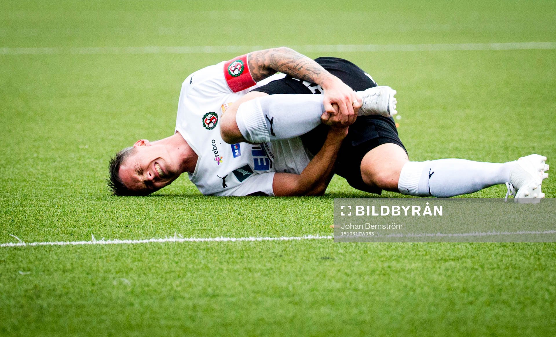 Örebros Robert Åhman Persson har ont