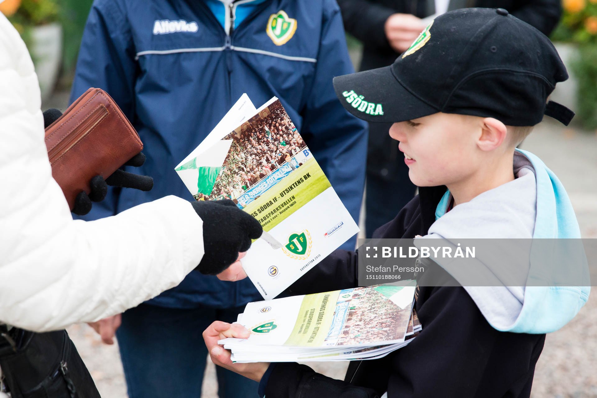 Matchprogram säljs