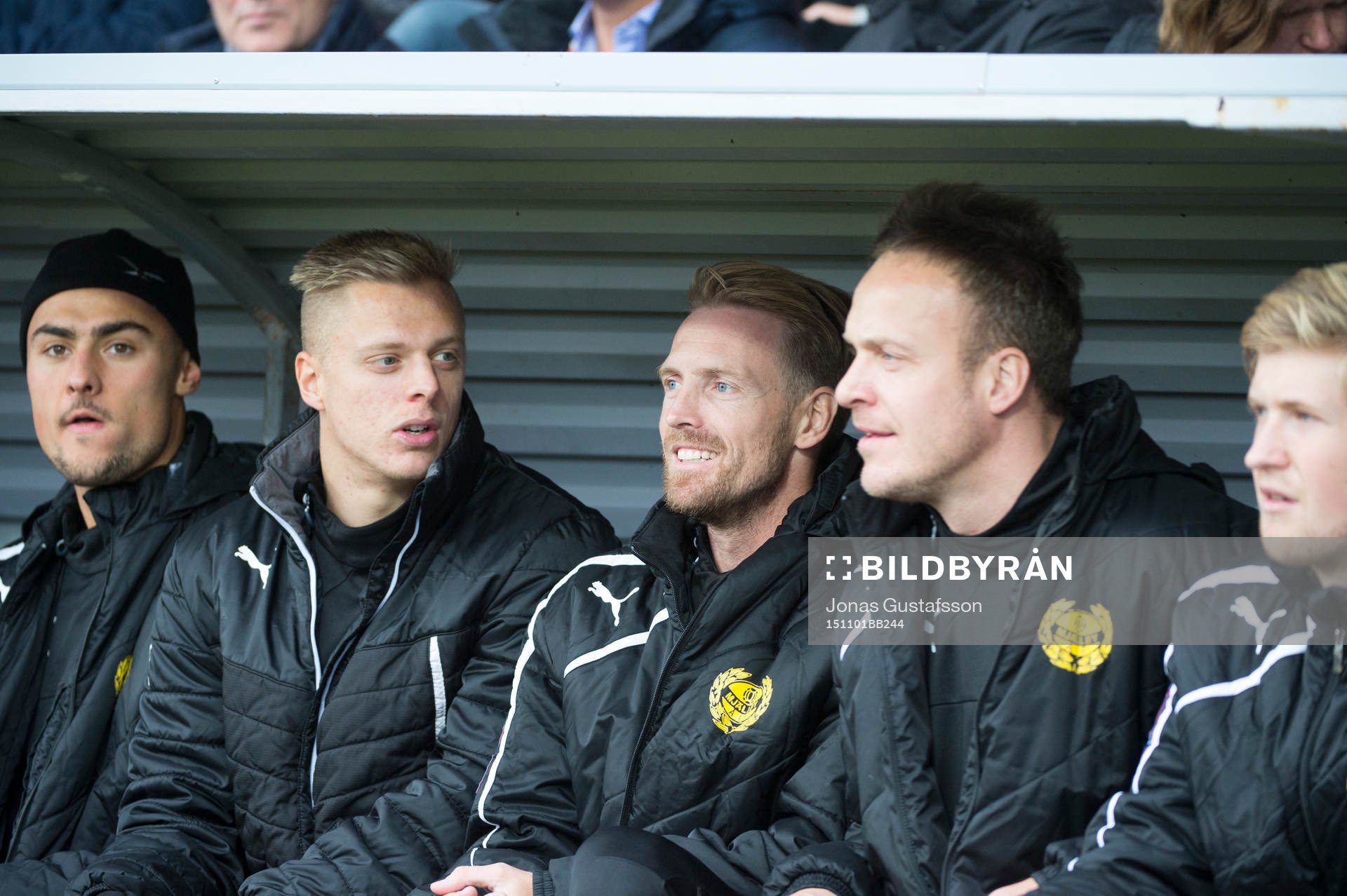Mjällbys Christian Wilhelmsson på bänken