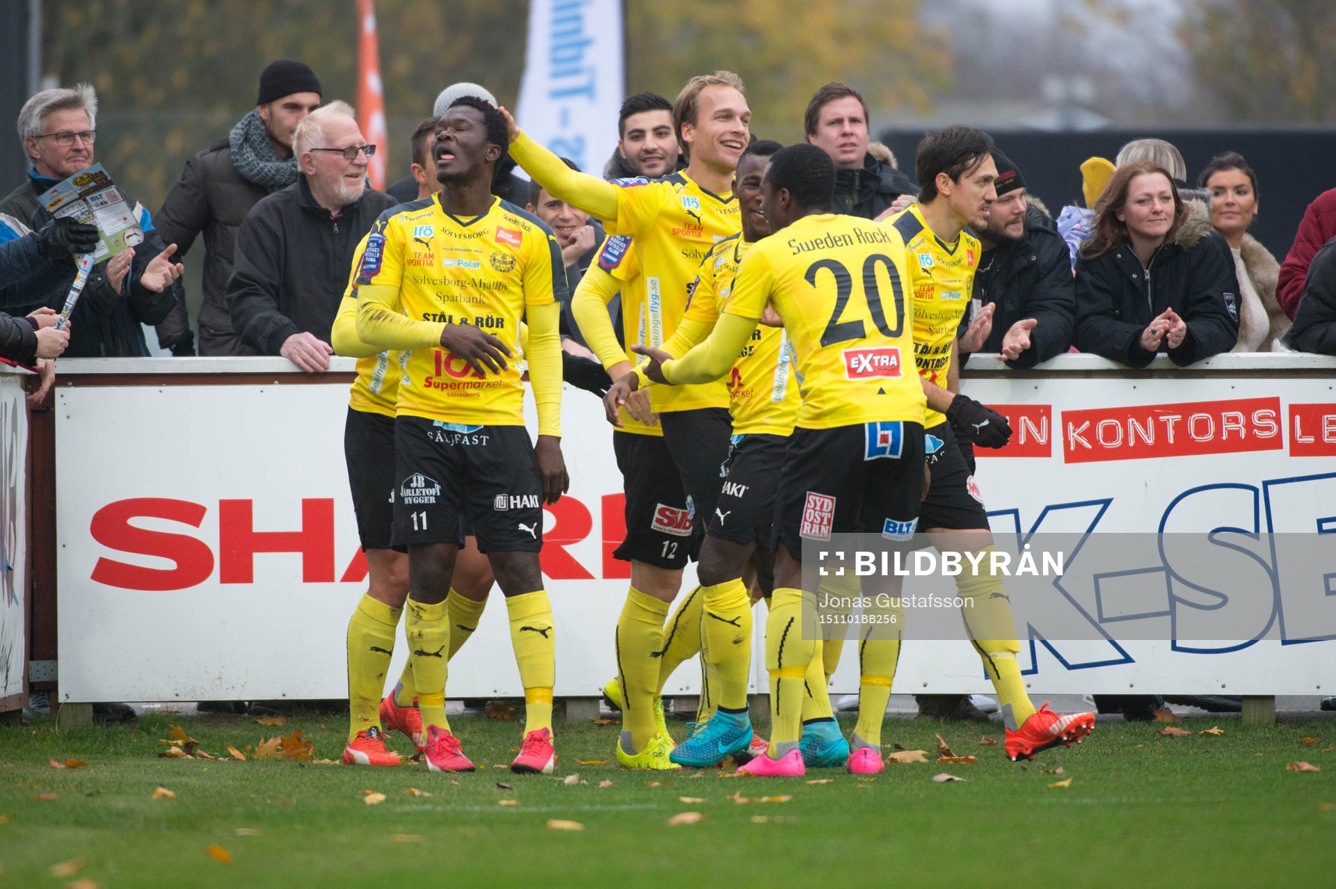 Mjällbys Ibrahim Teteh Bangura har gjort 1-0