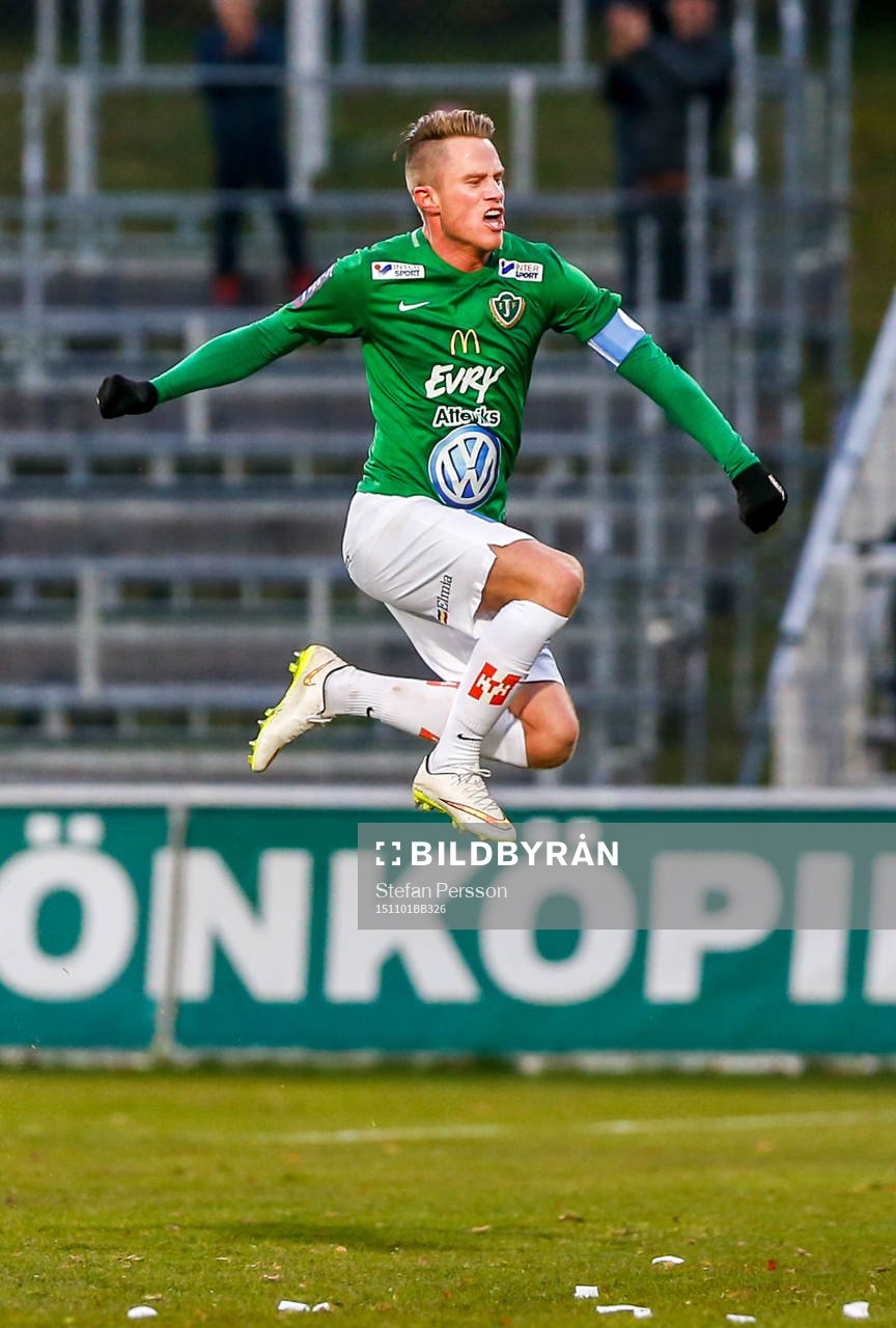 Jönköpings Tommy Thelin jublar