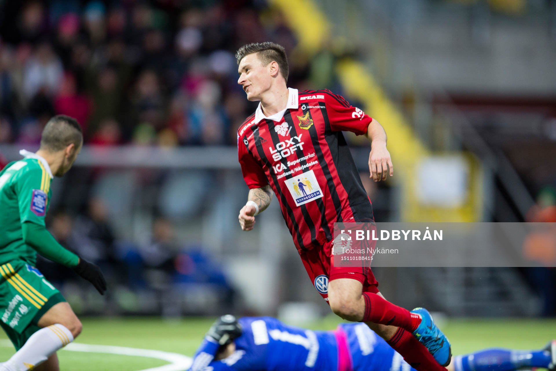 Östersunds Jamie Hopcutt jublar