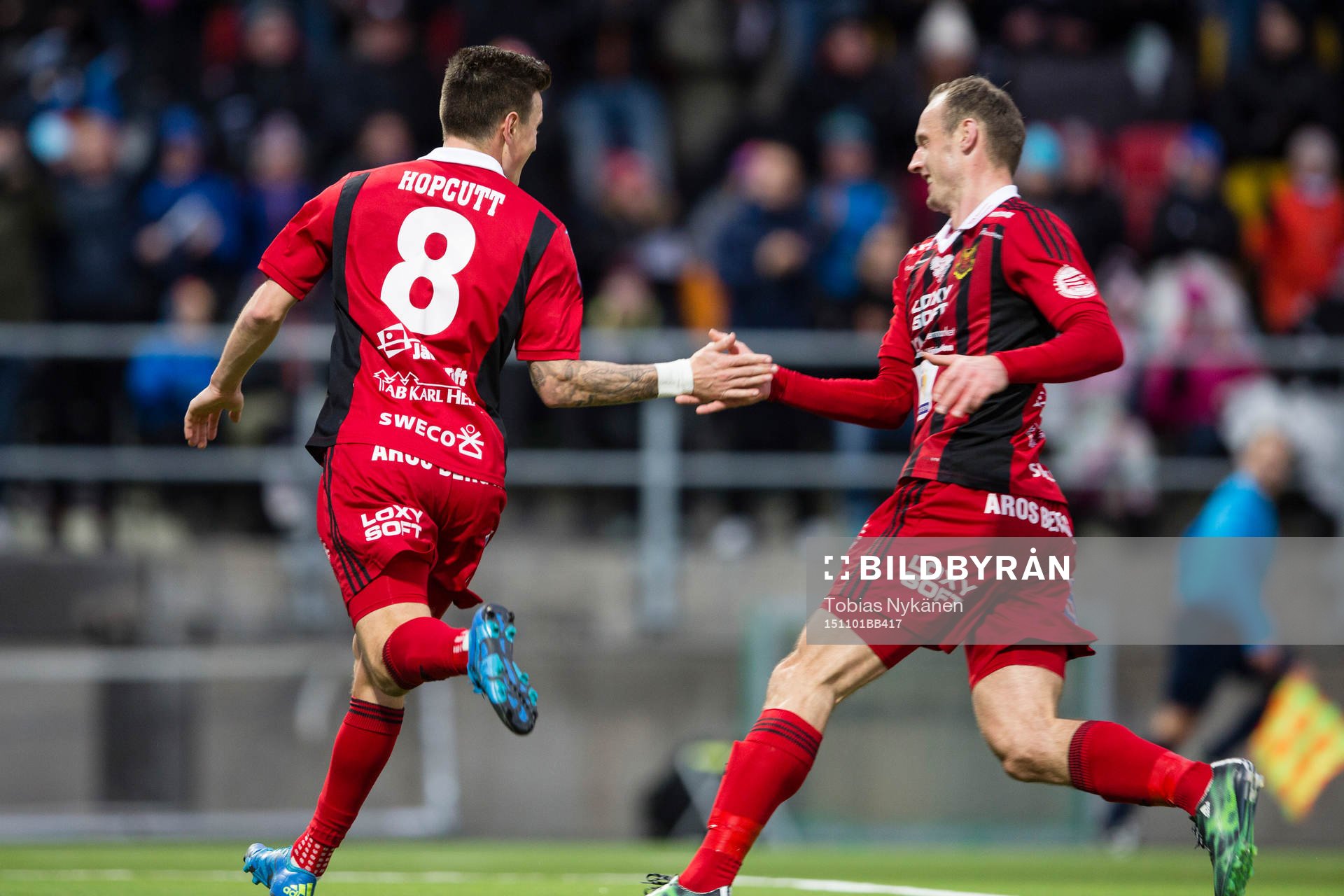 Östersunds Jamie Hopcutt jublar