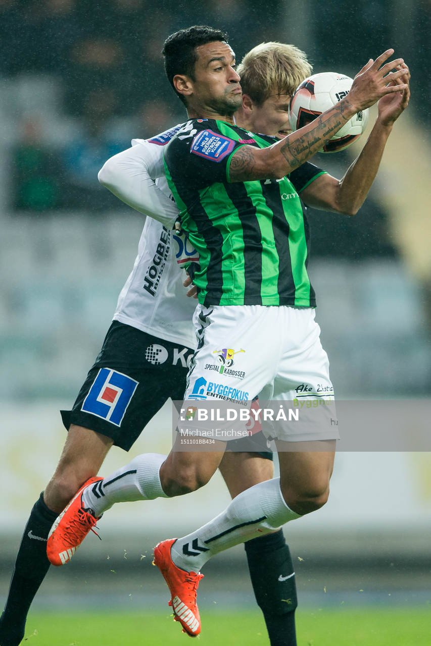 GAIS Francisco Wagsley Rodrigues De Sousa i kamp om bollen