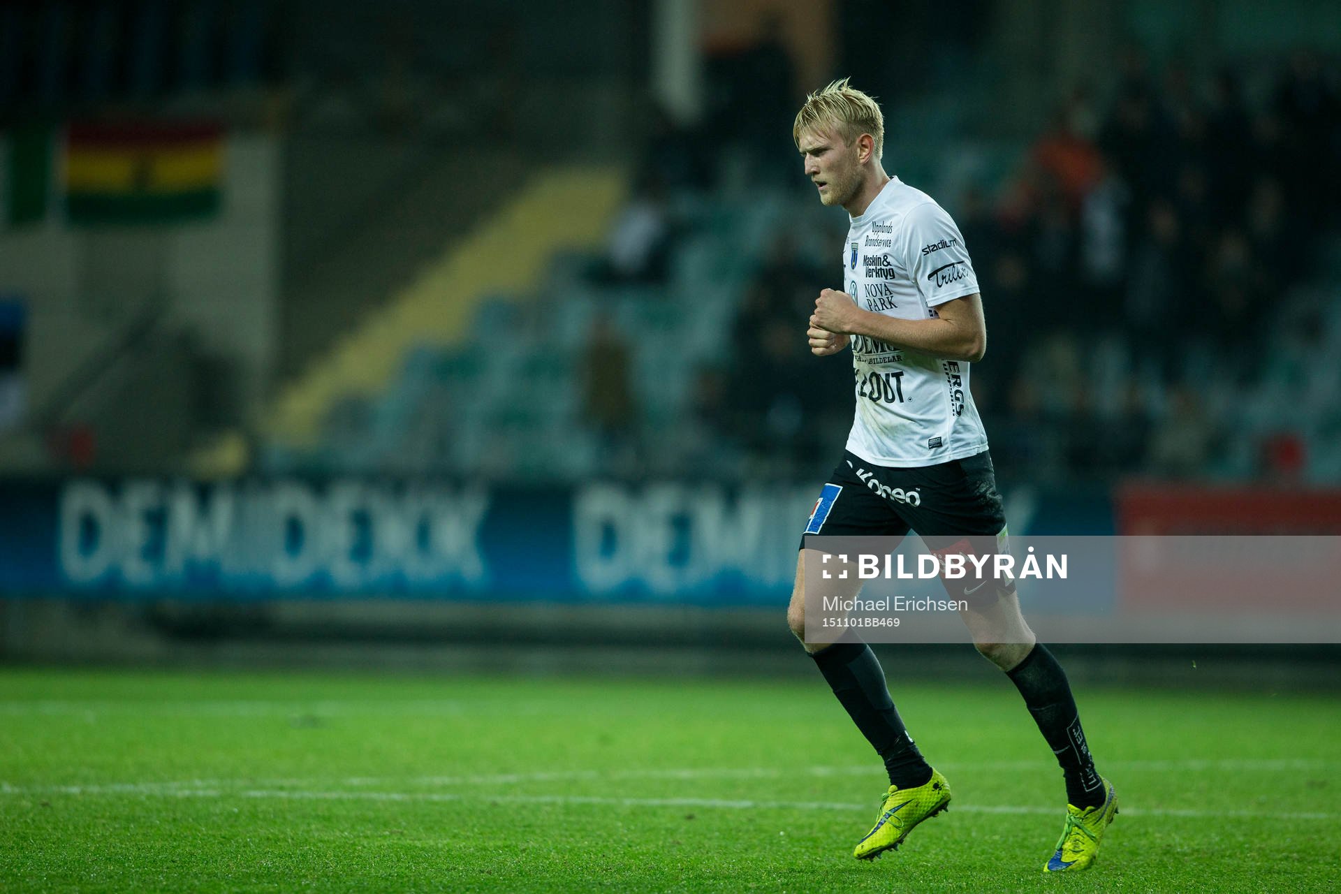Sirius Carl Nyström lämnar planen