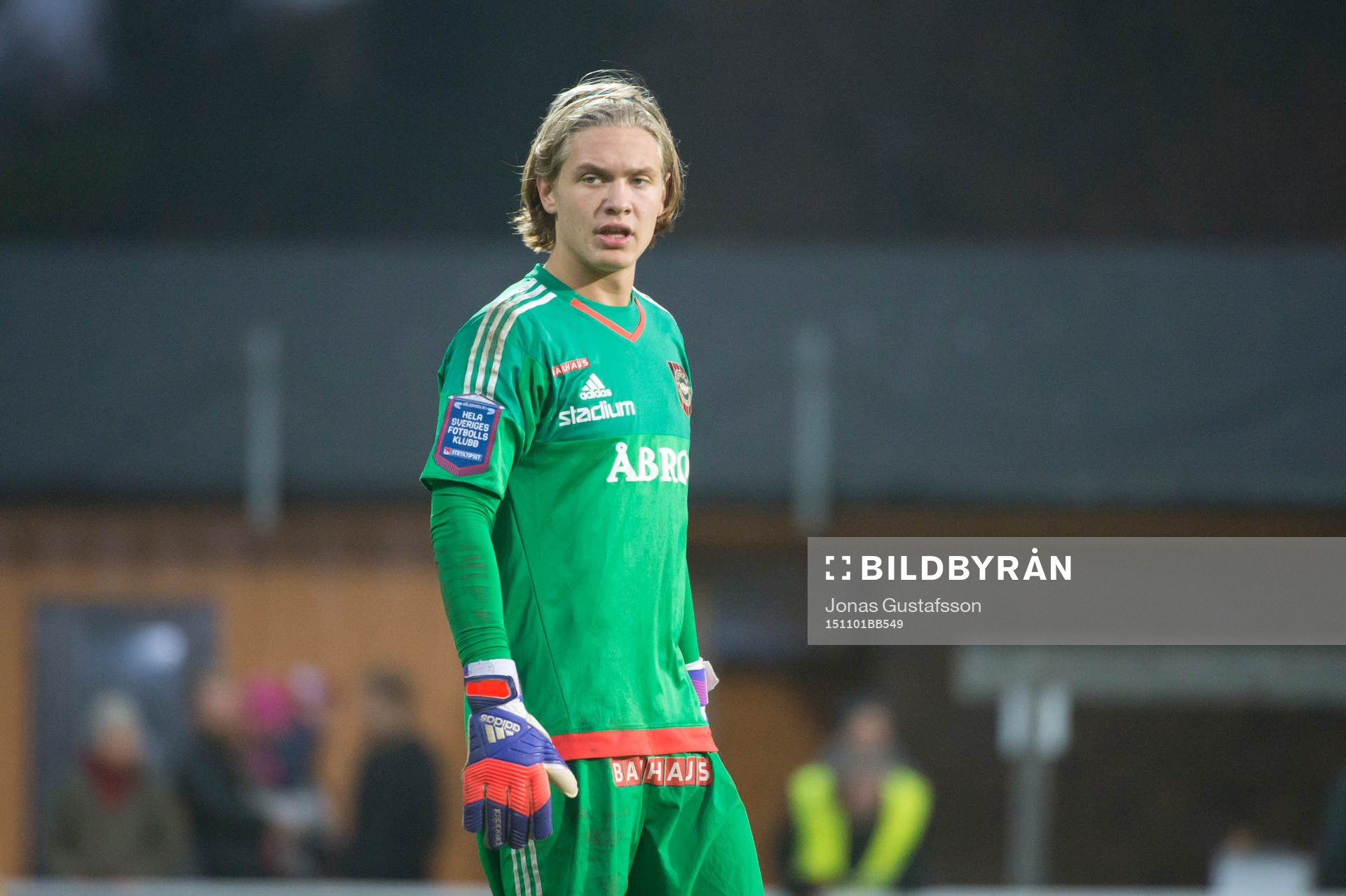 Brommapojkarnas målvakt Viktor Göransson