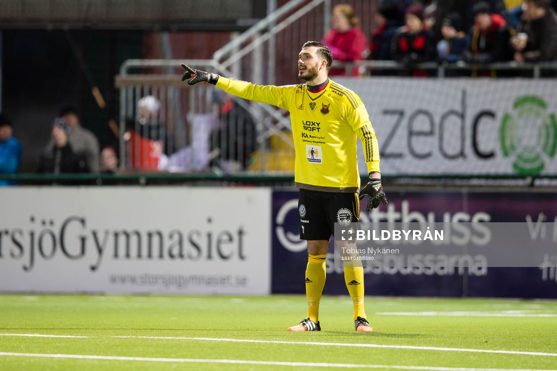 Östersunds målvakt Haraldur Björnsson under fotbollsmatchen i Superettan mellan Östersund och Ljungskile den 1 november 2015 i Östersund.