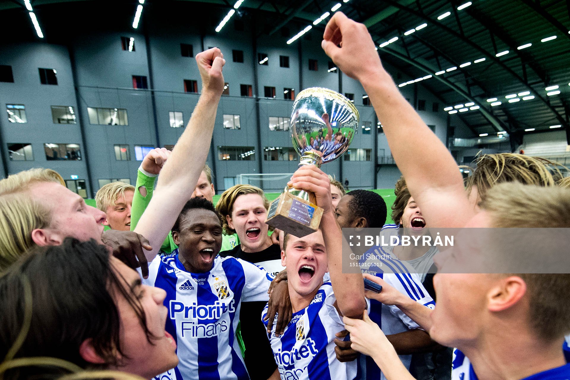 IFK Göteborg jublar med pokalen