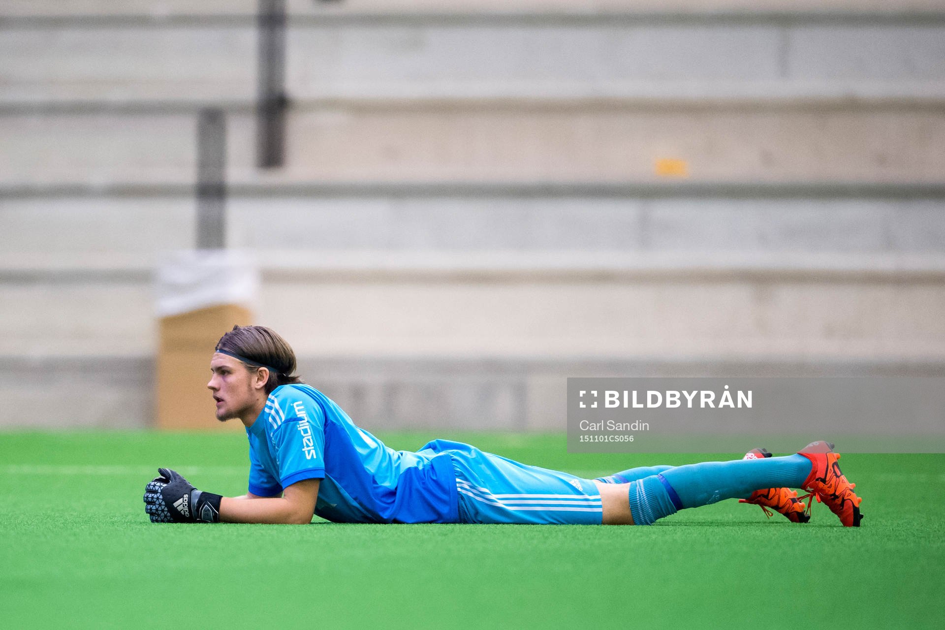 Djurgårdens målvakt Oscar Jonsson deppar