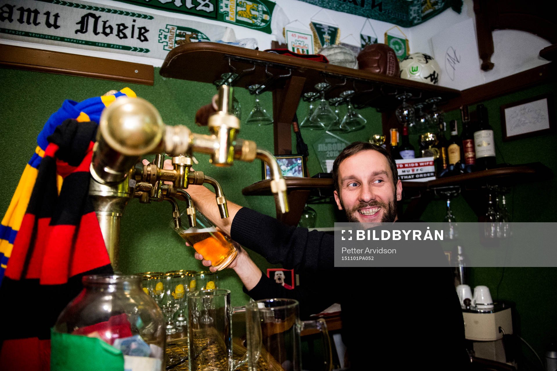 Orést Pater jobbar som bartender i Shakhtar Donetsk