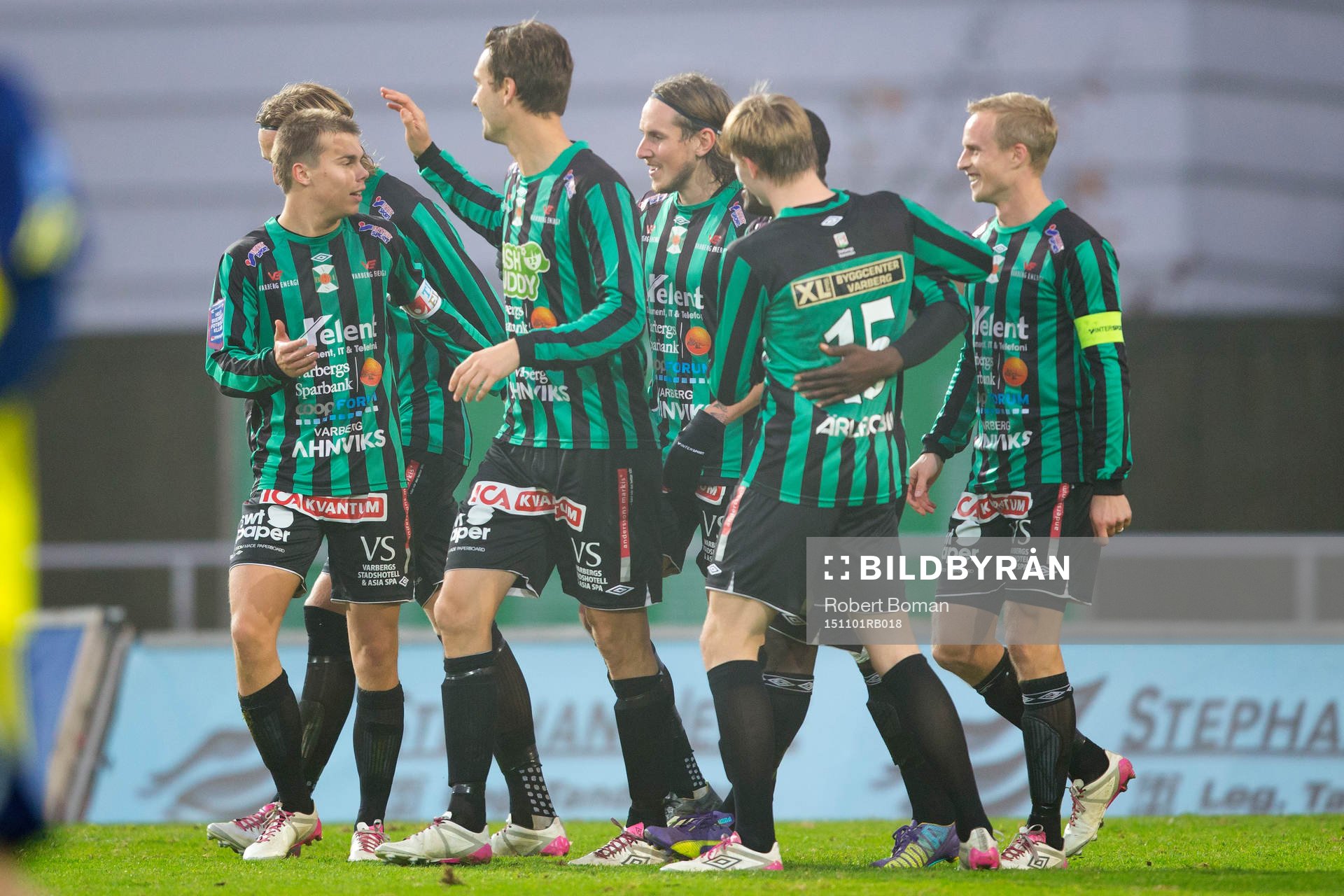 Varbergs spelare jublar